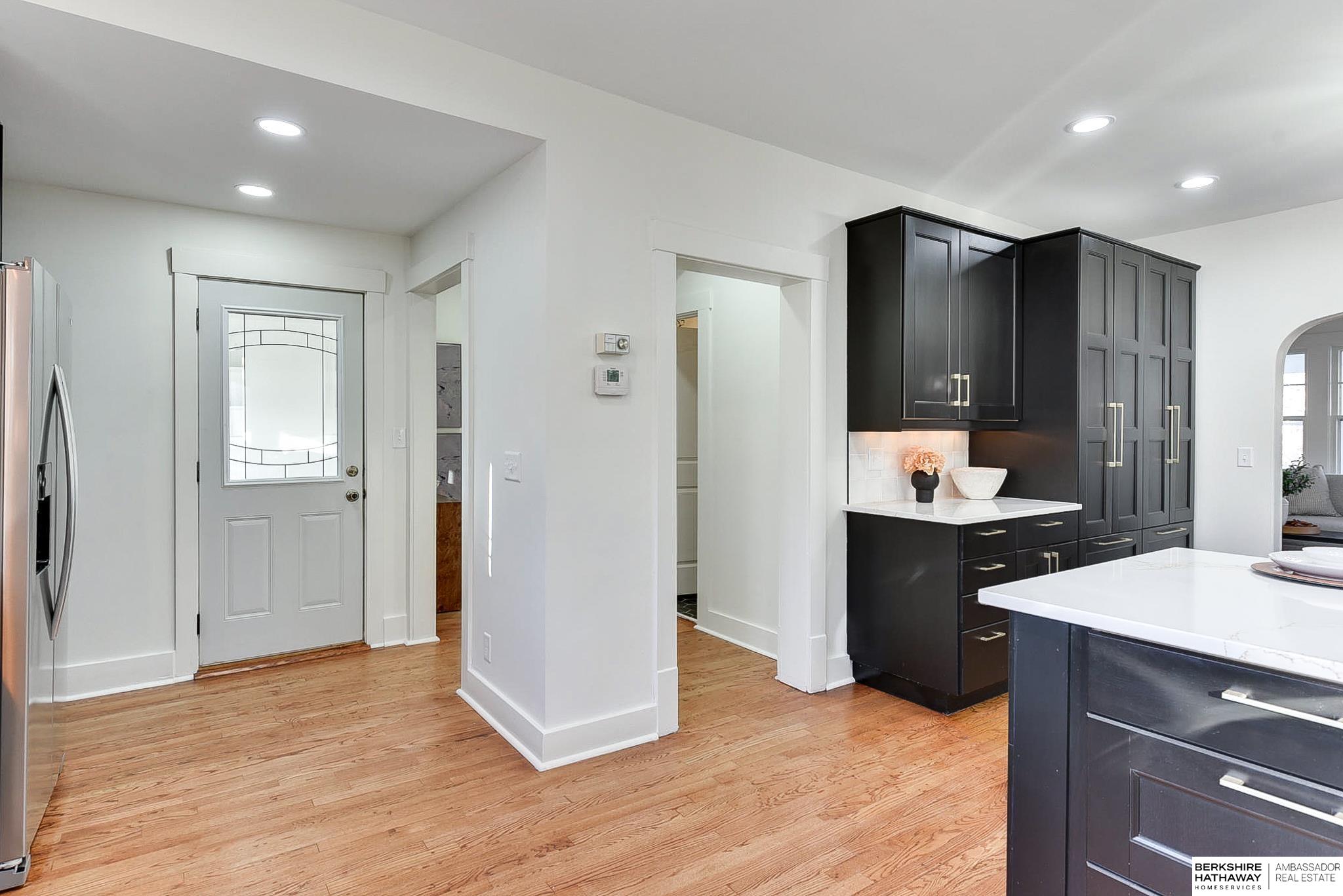 Omaha, Nebraska 68132, United States, 4 Bedrooms Bedrooms, ,4 BathroomsBathrooms,Residential,Pending,14566