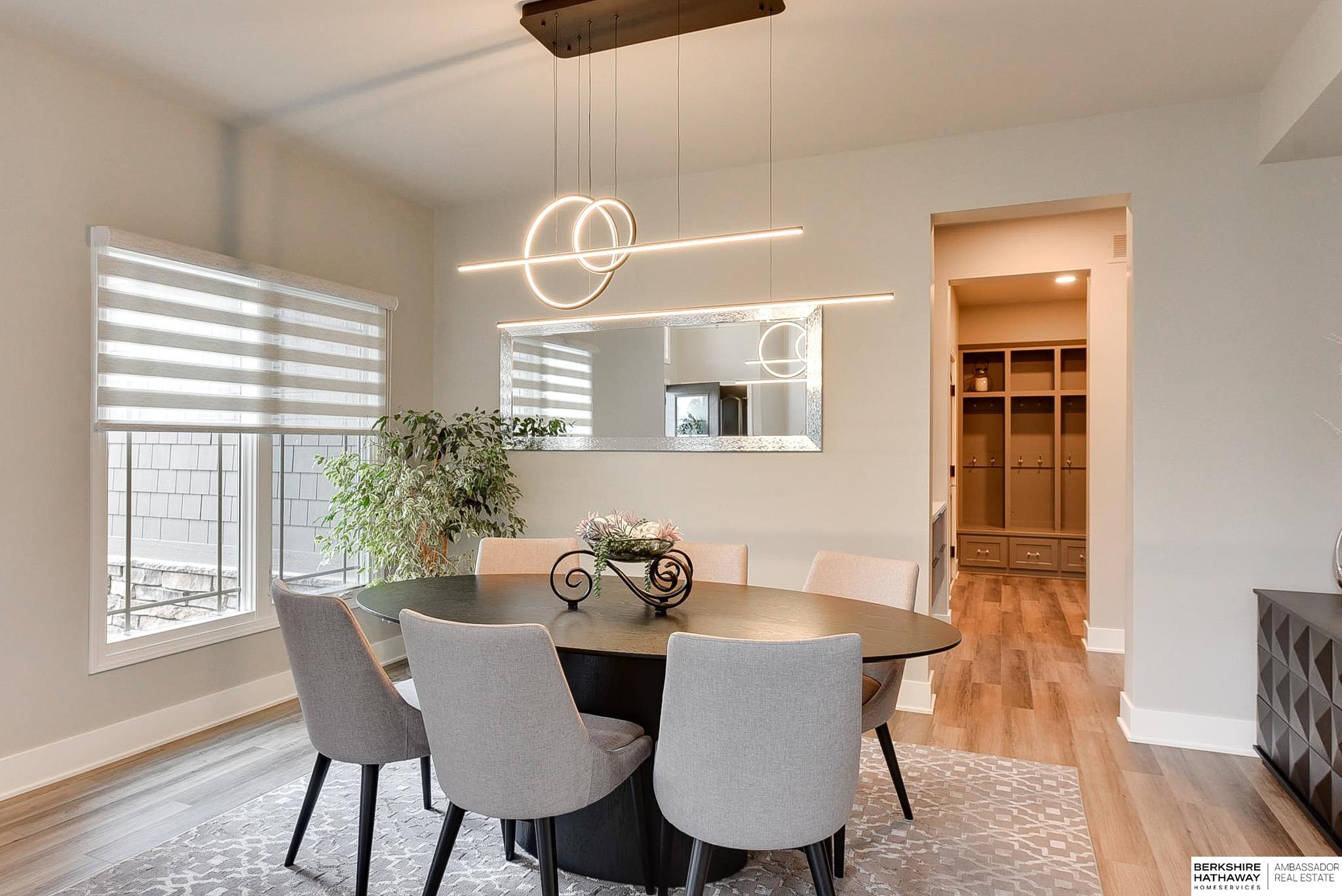 Omaha, Nebraska 68130, United States, 5 Bedrooms Bedrooms, ,5 BathroomsBathrooms,Residential,Pending,117465