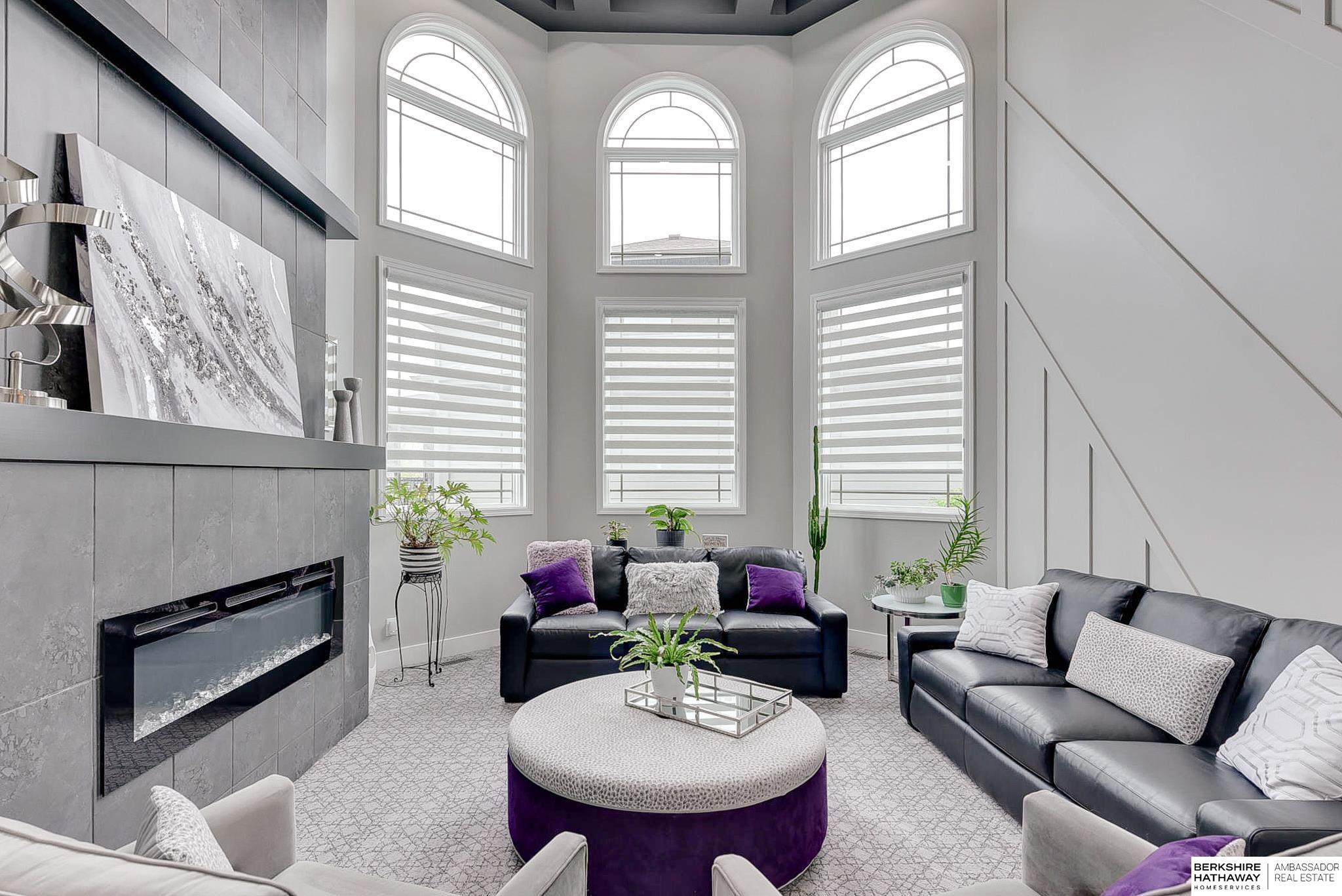 Omaha, Nebraska 68130, United States, 5 Bedrooms Bedrooms, ,5 BathroomsBathrooms,Residential,Pending,117465