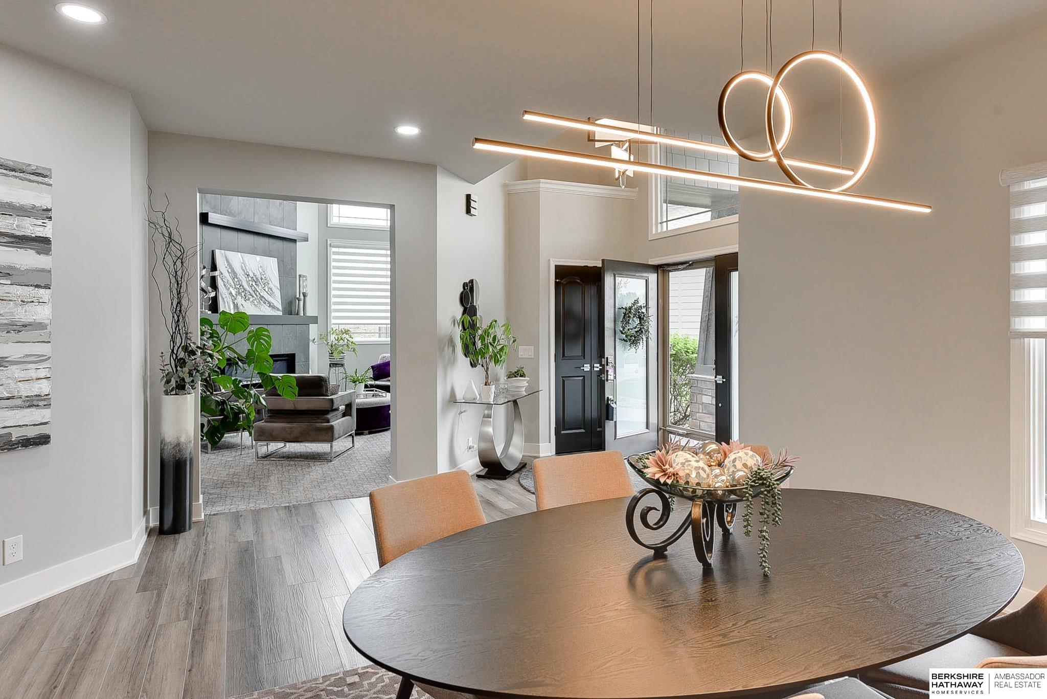 Omaha, Nebraska 68130, United States, 5 Bedrooms Bedrooms, ,5 BathroomsBathrooms,Residential,Pending,117465