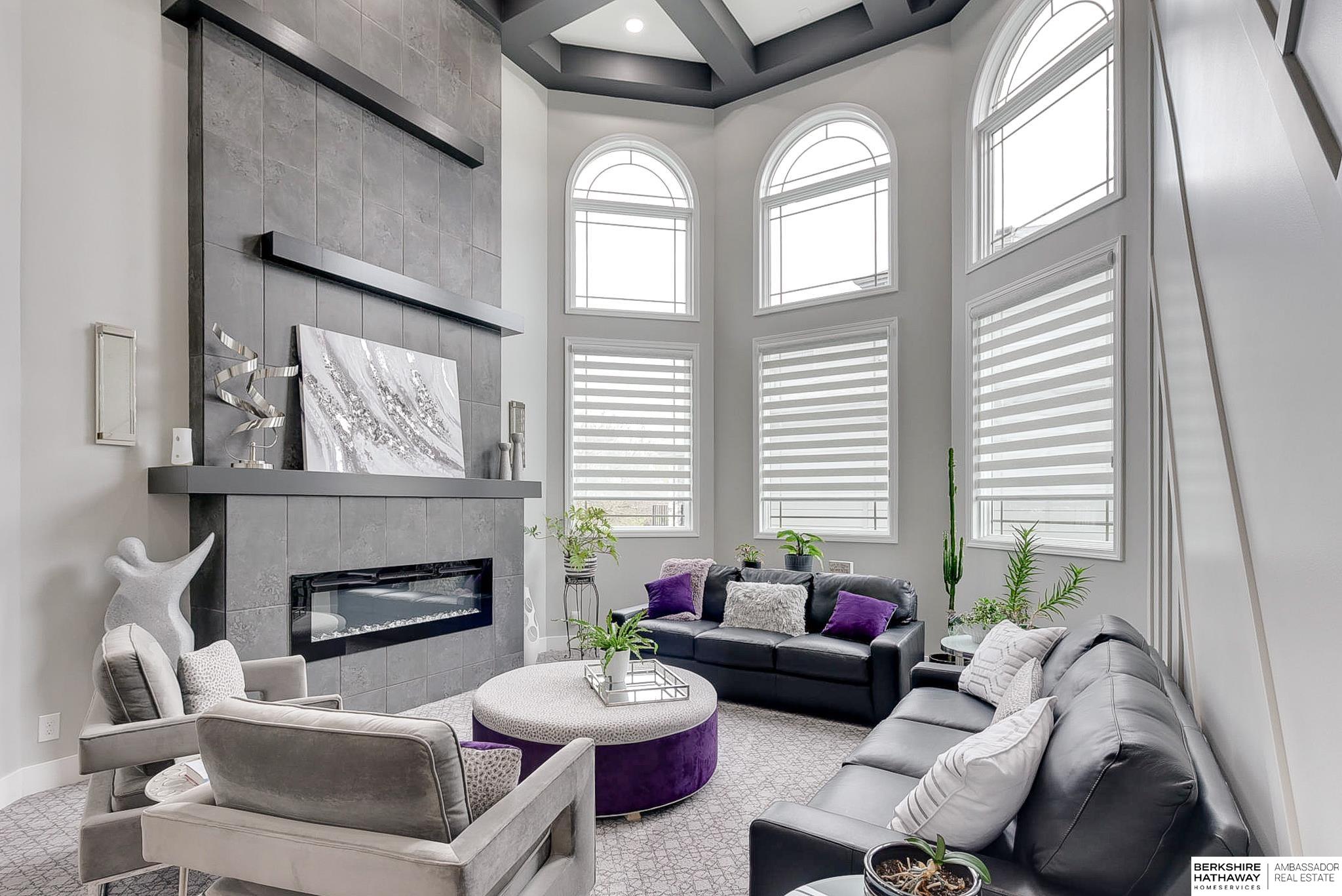 Omaha, Nebraska 68130, United States, 5 Bedrooms Bedrooms, ,5 BathroomsBathrooms,Residential,Pending,117465