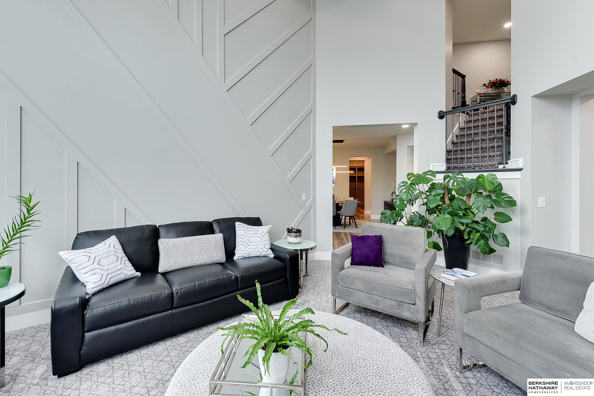 Omaha, Nebraska 68130, United States, 5 Bedrooms Bedrooms, ,5 BathroomsBathrooms,Residential,Pending,117465