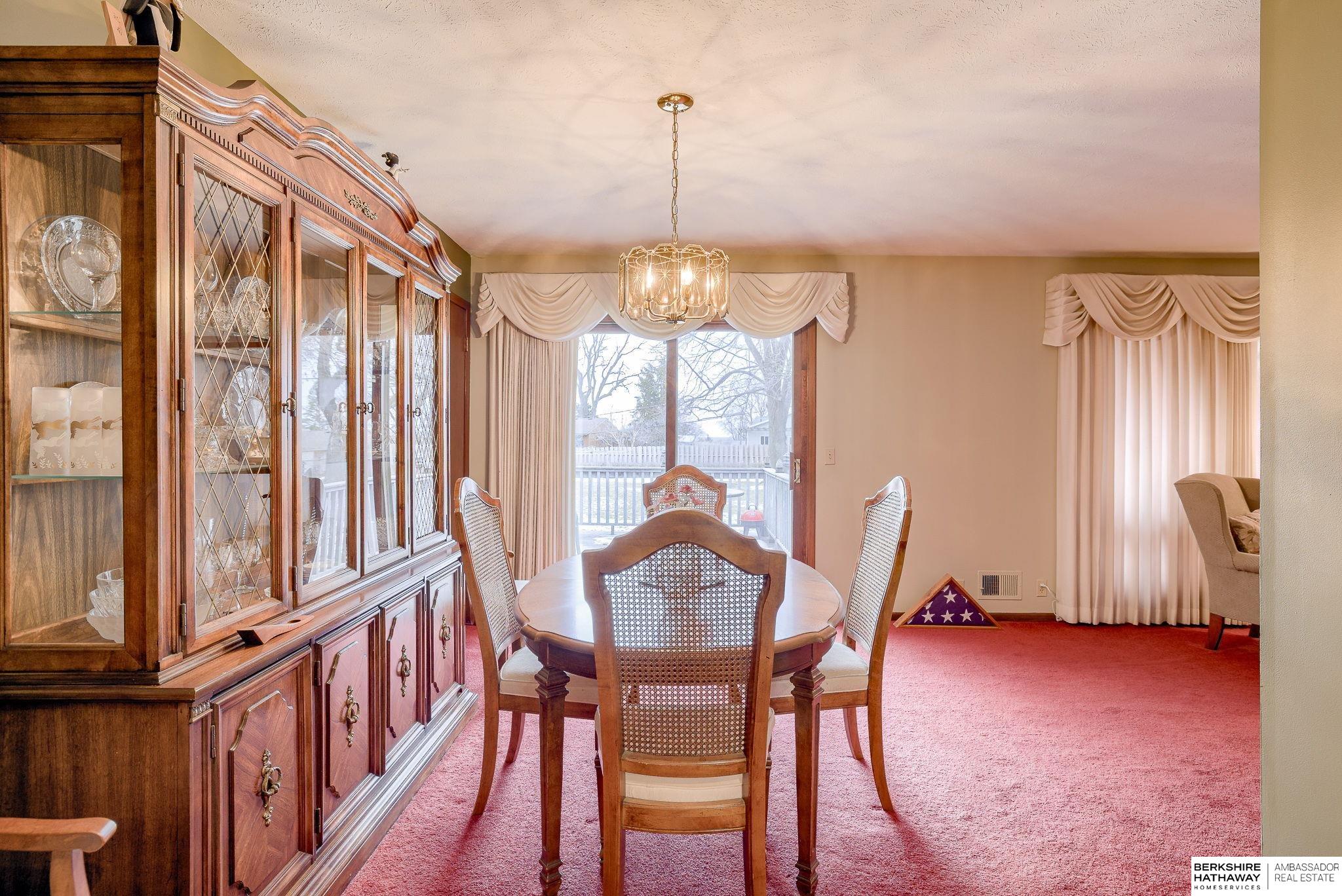 Bellevue, Nebraska 68147, United States, 3 Bedrooms Bedrooms, ,3 BathroomsBathrooms,Residential,Active,93854