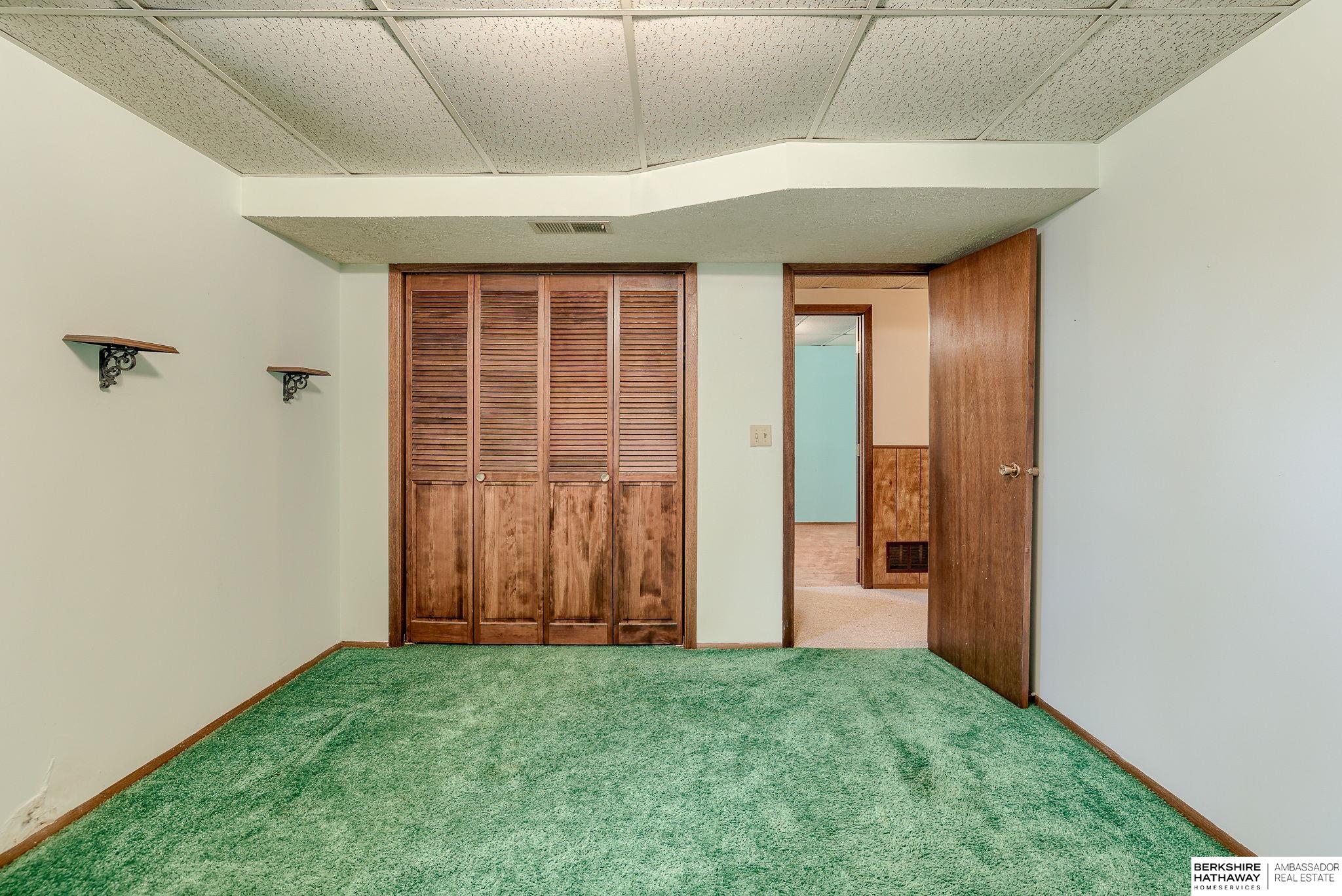 Bellevue, Nebraska 68147, United States, 3 Bedrooms Bedrooms, ,3 BathroomsBathrooms,Residential,Active,93854