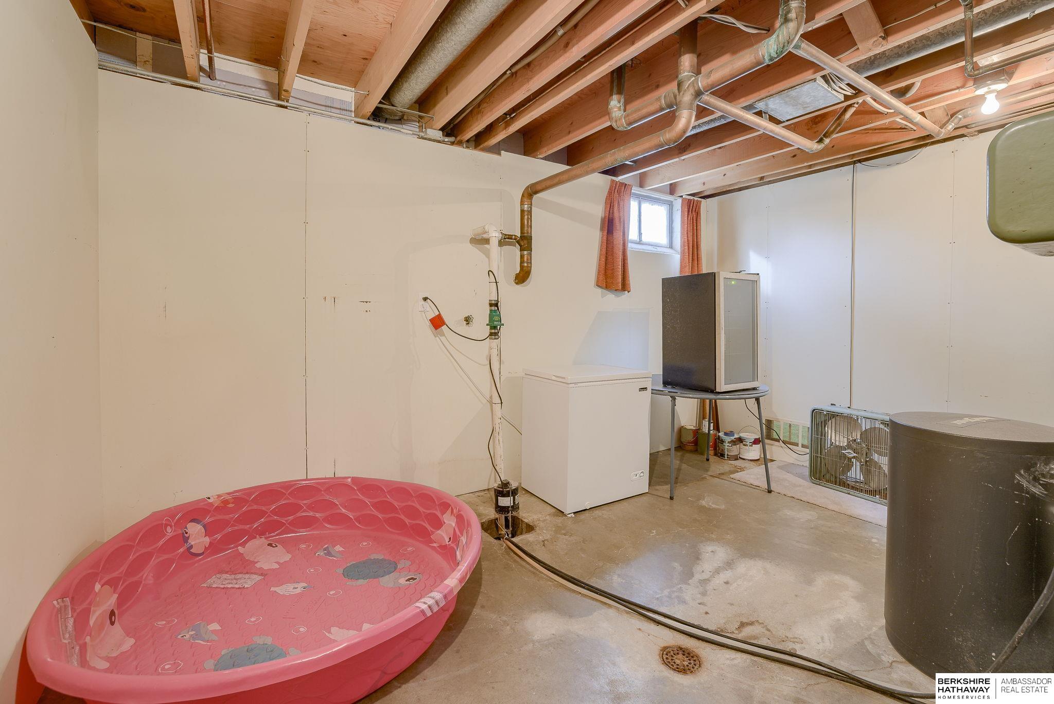 Bellevue, Nebraska 68147, United States, 3 Bedrooms Bedrooms, ,3 BathroomsBathrooms,Residential,Active,93854