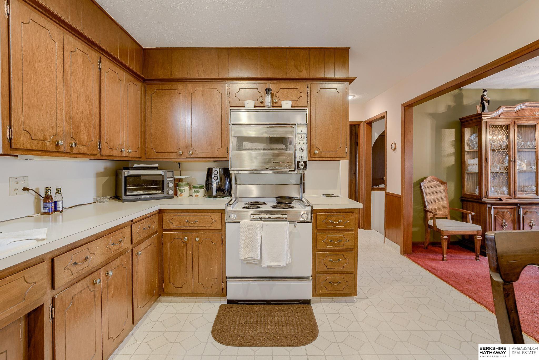 Bellevue, Nebraska 68147, United States, 3 Bedrooms Bedrooms, ,3 BathroomsBathrooms,Residential,Active,93854