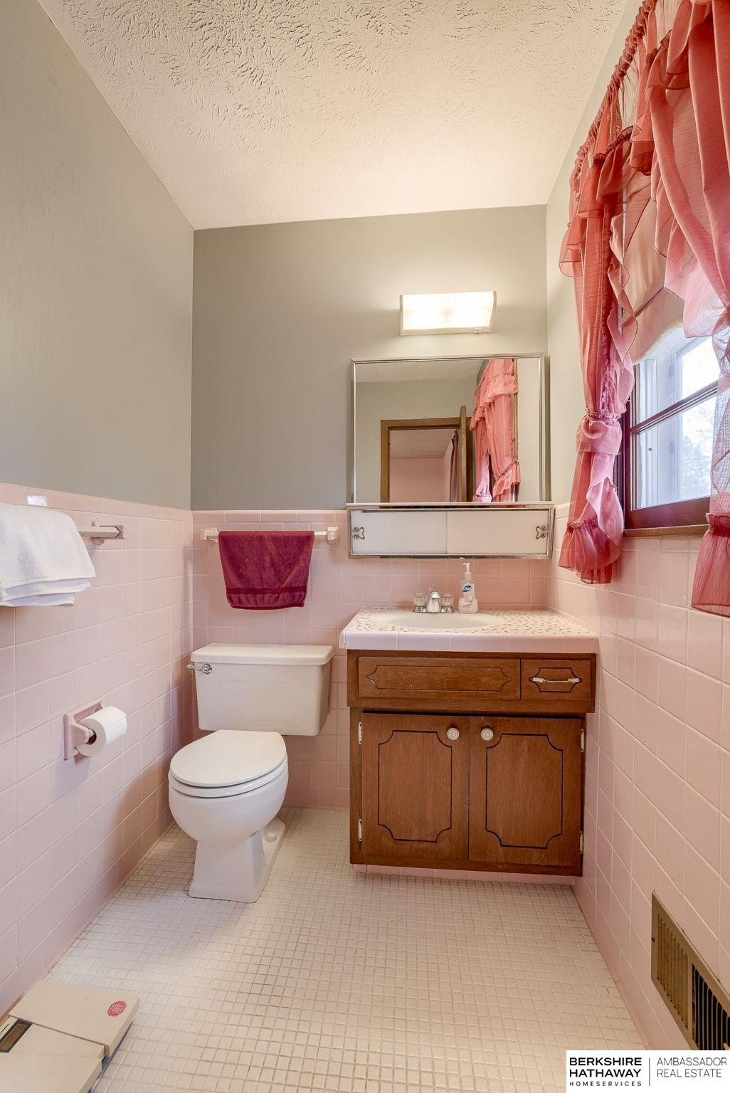 Bellevue, Nebraska 68147, United States, 3 Bedrooms Bedrooms, ,3 BathroomsBathrooms,Residential,Active,93854