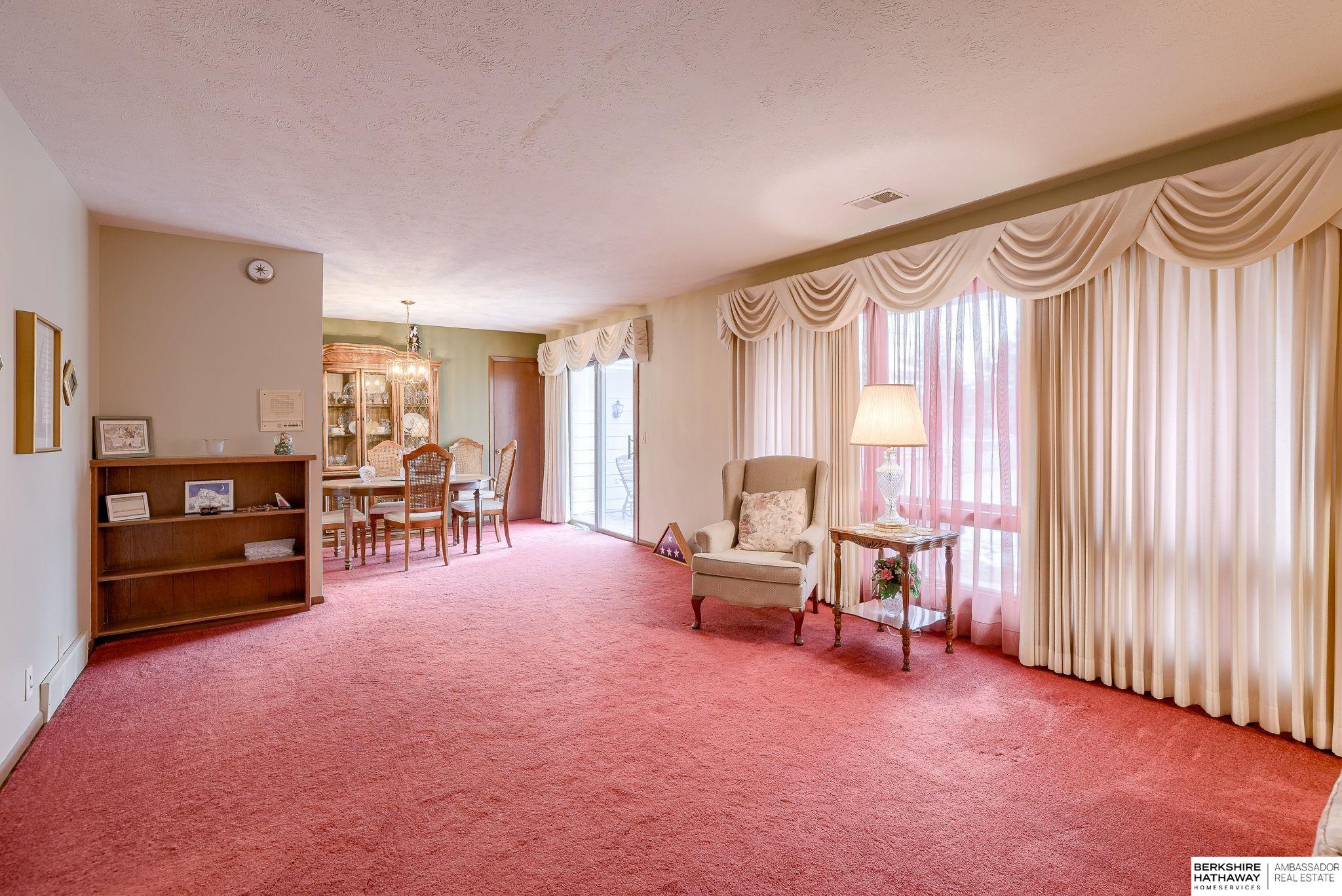 Bellevue, Nebraska 68147, United States, 3 Bedrooms Bedrooms, ,3 BathroomsBathrooms,Residential,Active,93854