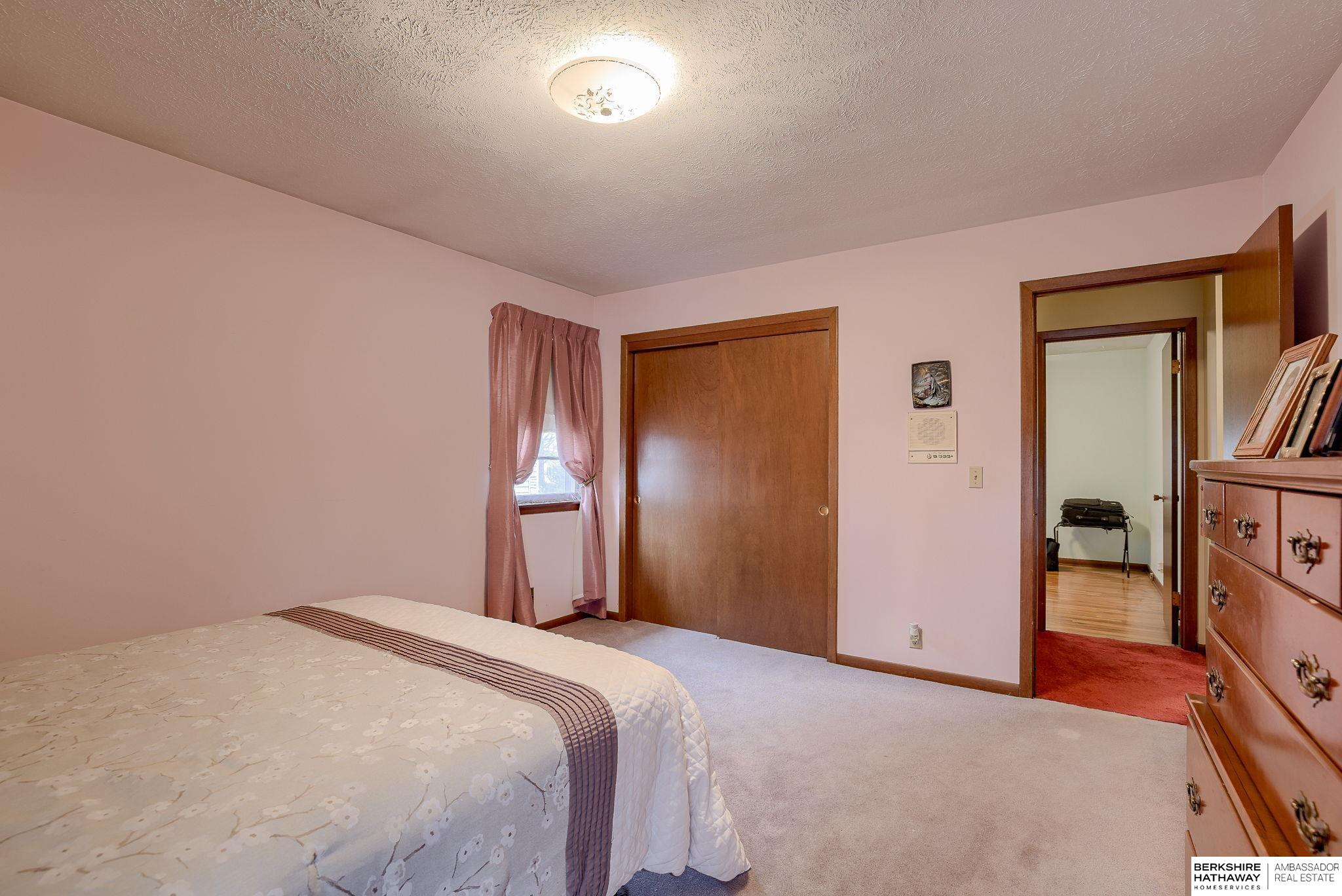 Bellevue, Nebraska 68147, United States, 3 Bedrooms Bedrooms, ,3 BathroomsBathrooms,Residential,Active,93854