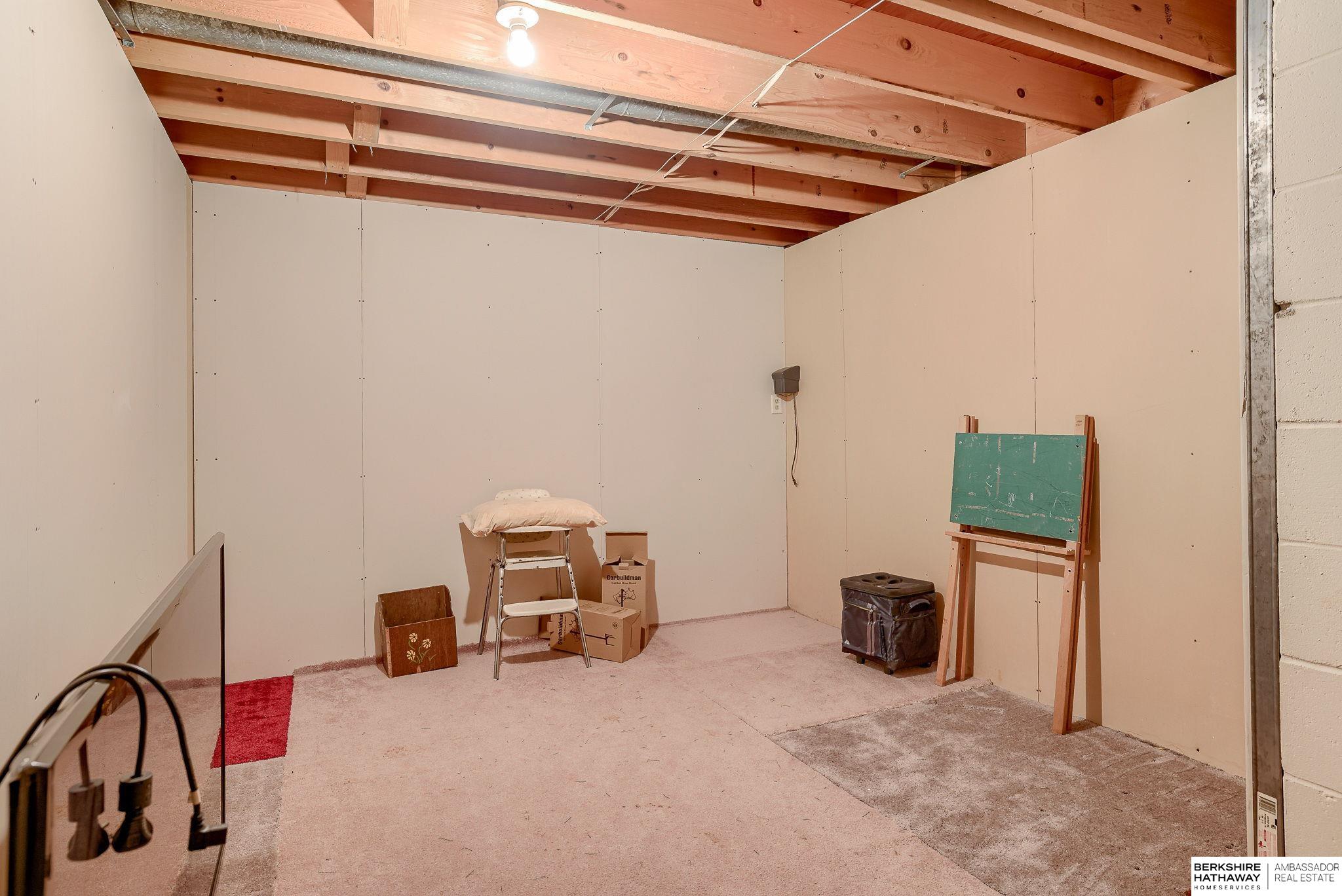 Bellevue, Nebraska 68147, United States, 3 Bedrooms Bedrooms, ,3 BathroomsBathrooms,Residential,Active,93854