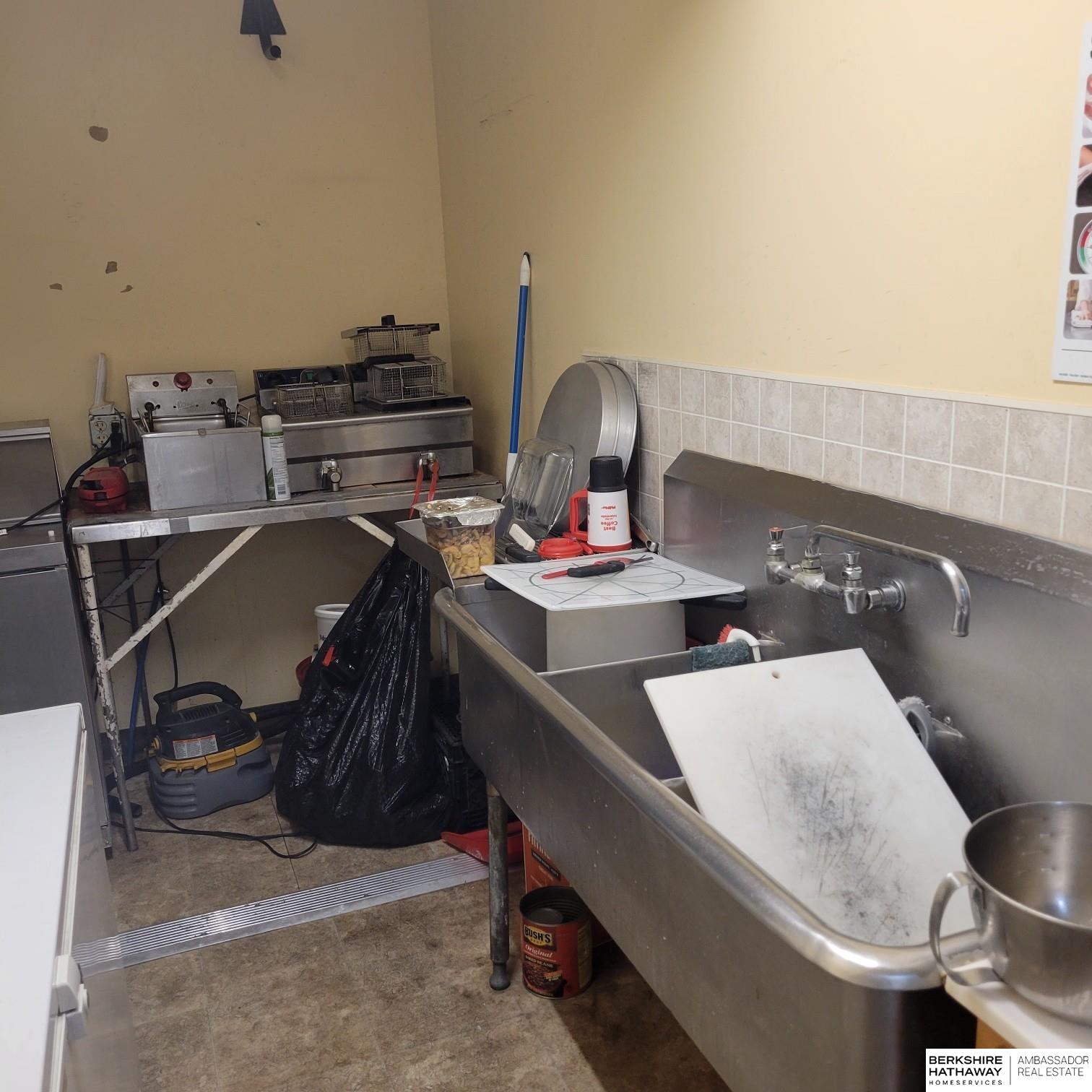 Beaver Crossing, Nebraska 68313, United States, 3 Bedrooms Bedrooms, ,2 BathroomsBathrooms,Residential,Active,81922