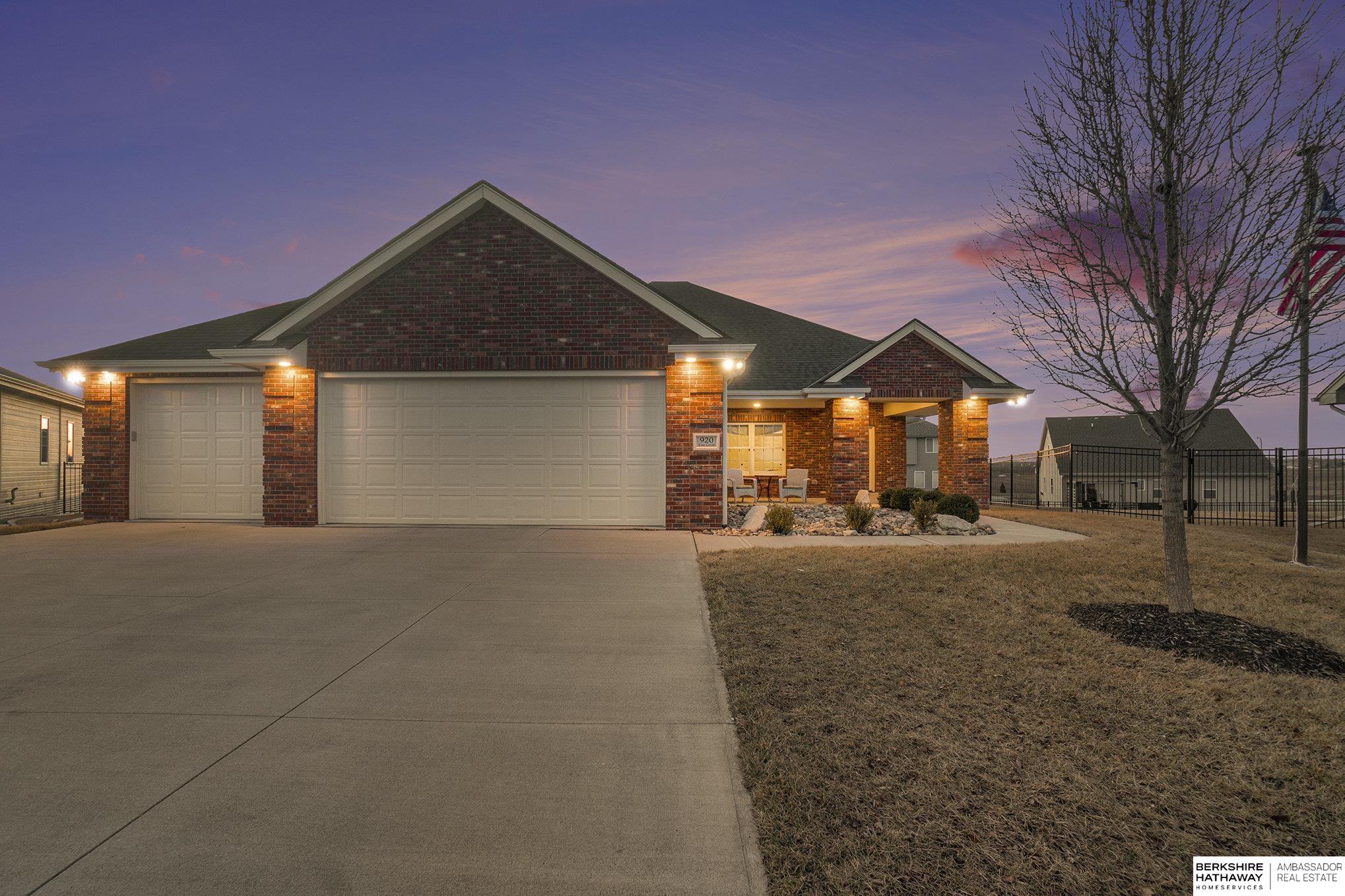 Springfield, Nebraska 68059, United States, 4 Bedrooms Bedrooms, ,3 BathroomsBathrooms,Residential,Active,98020