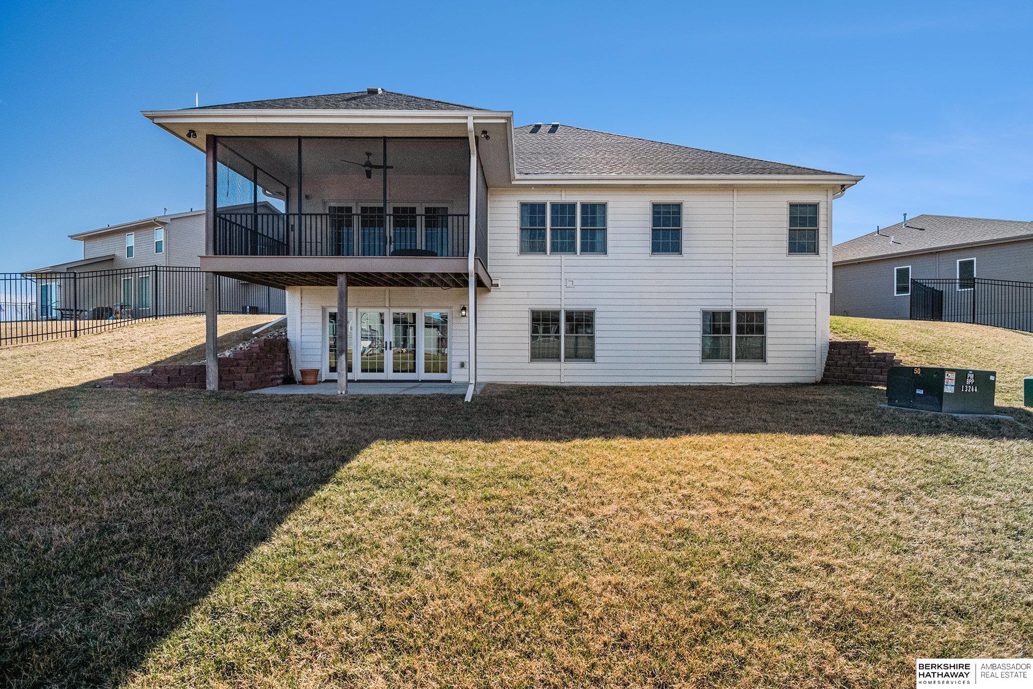 Springfield, Nebraska 68059, United States, 4 Bedrooms Bedrooms, ,3 BathroomsBathrooms,Residential,Active,98020