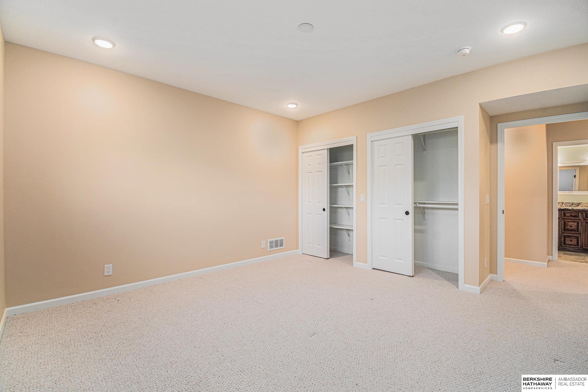 Springfield, Nebraska 68059, United States, 4 Bedrooms Bedrooms, ,3 BathroomsBathrooms,Residential,Active,98020