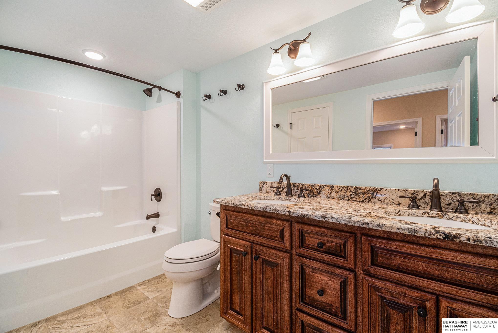 Springfield, Nebraska 68059, United States, 4 Bedrooms Bedrooms, ,3 BathroomsBathrooms,Residential,Active,98020