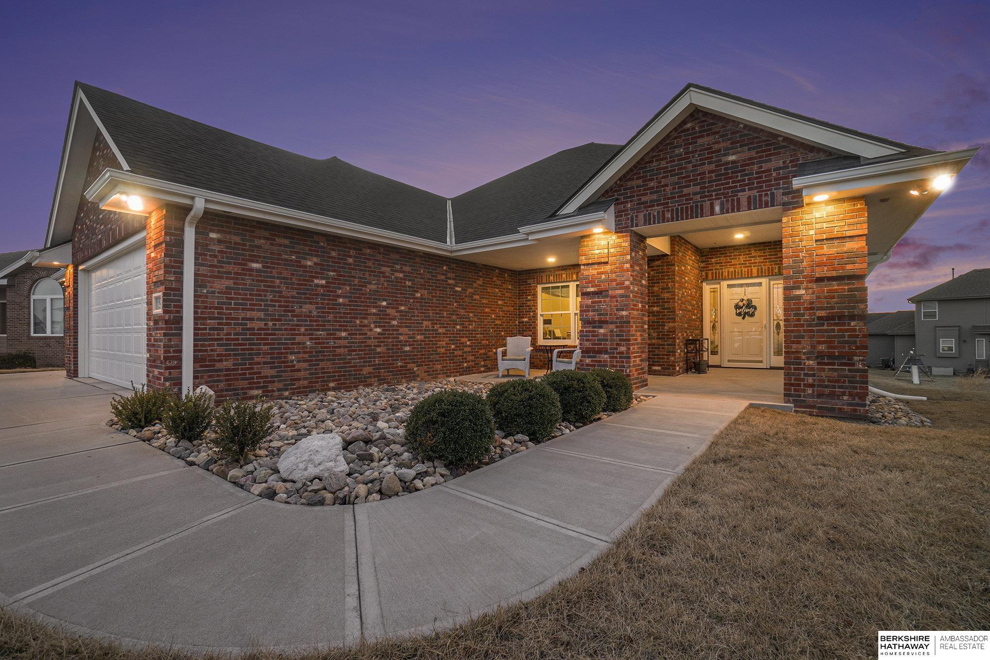 Springfield, Nebraska 68059, United States, 4 Bedrooms Bedrooms, ,3 BathroomsBathrooms,Residential,Active,98020