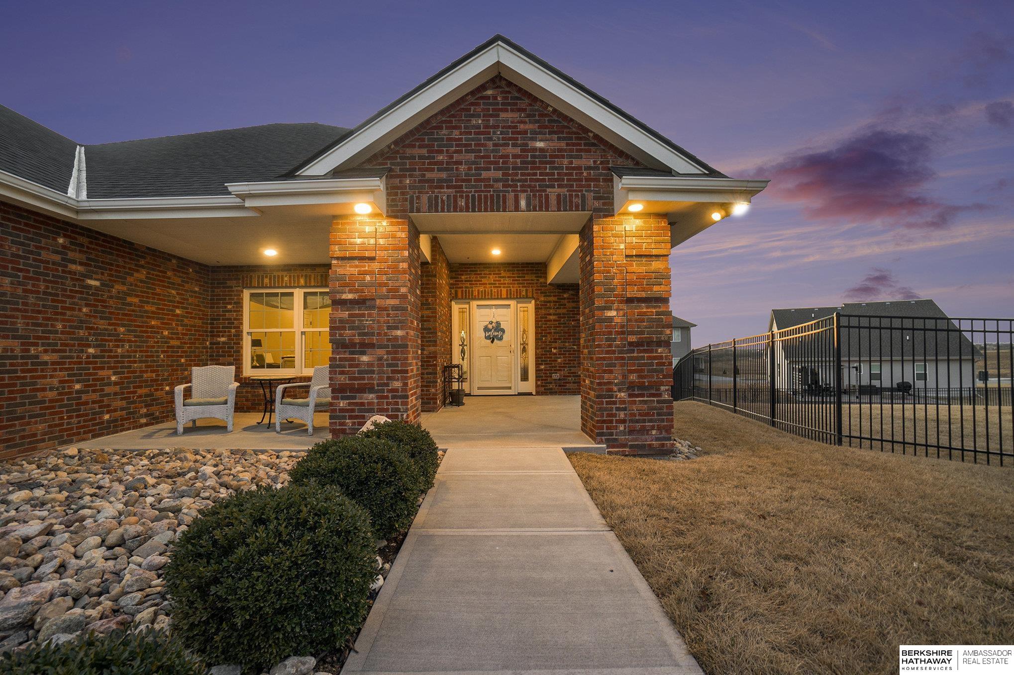 Springfield, Nebraska 68059, United States, 4 Bedrooms Bedrooms, ,3 BathroomsBathrooms,Residential,Active,98020