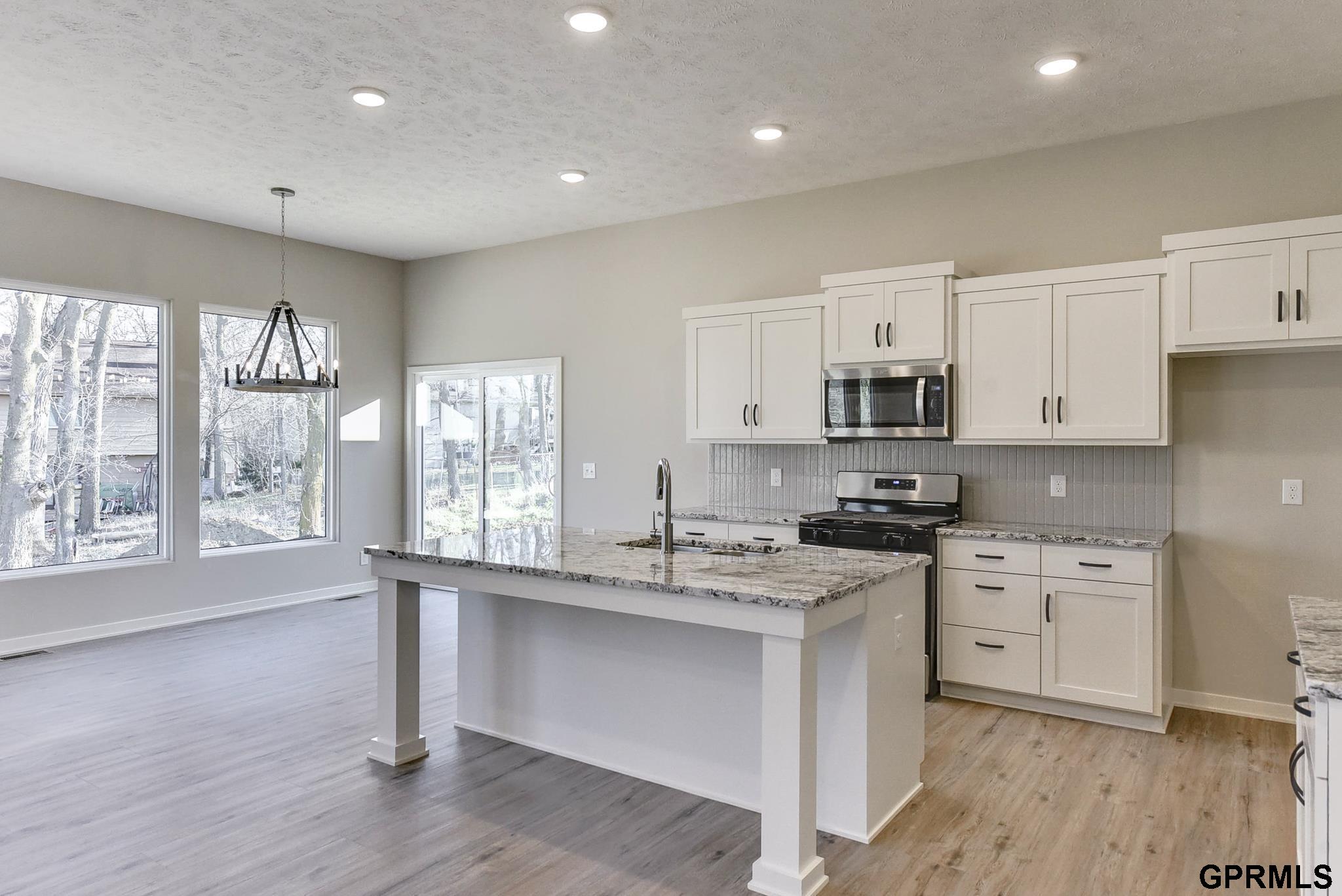 Bellevue, Nebraska 68123, United States, 3 Bedrooms Bedrooms, ,2 BathroomsBathrooms,Residential,Active,23007