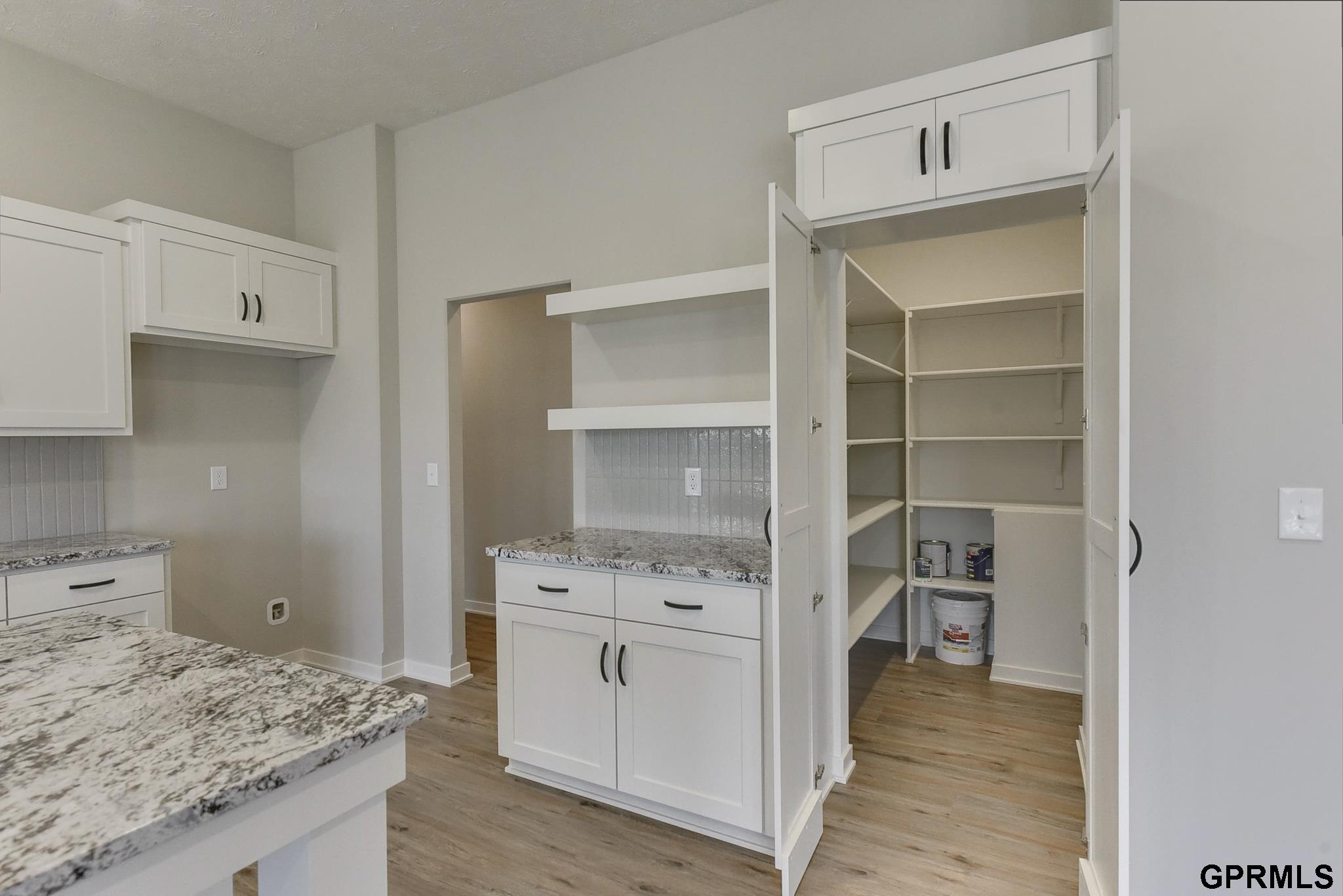 Bellevue, Nebraska 68123, United States, 3 Bedrooms Bedrooms, ,2 BathroomsBathrooms,Residential,Active,23007