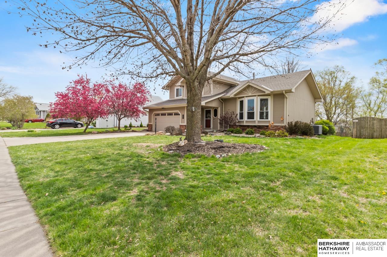 Papillion, Nebraska 68046, United States, 3 Bedrooms Bedrooms, ,3 BathroomsBathrooms,Residential,Pending,115653