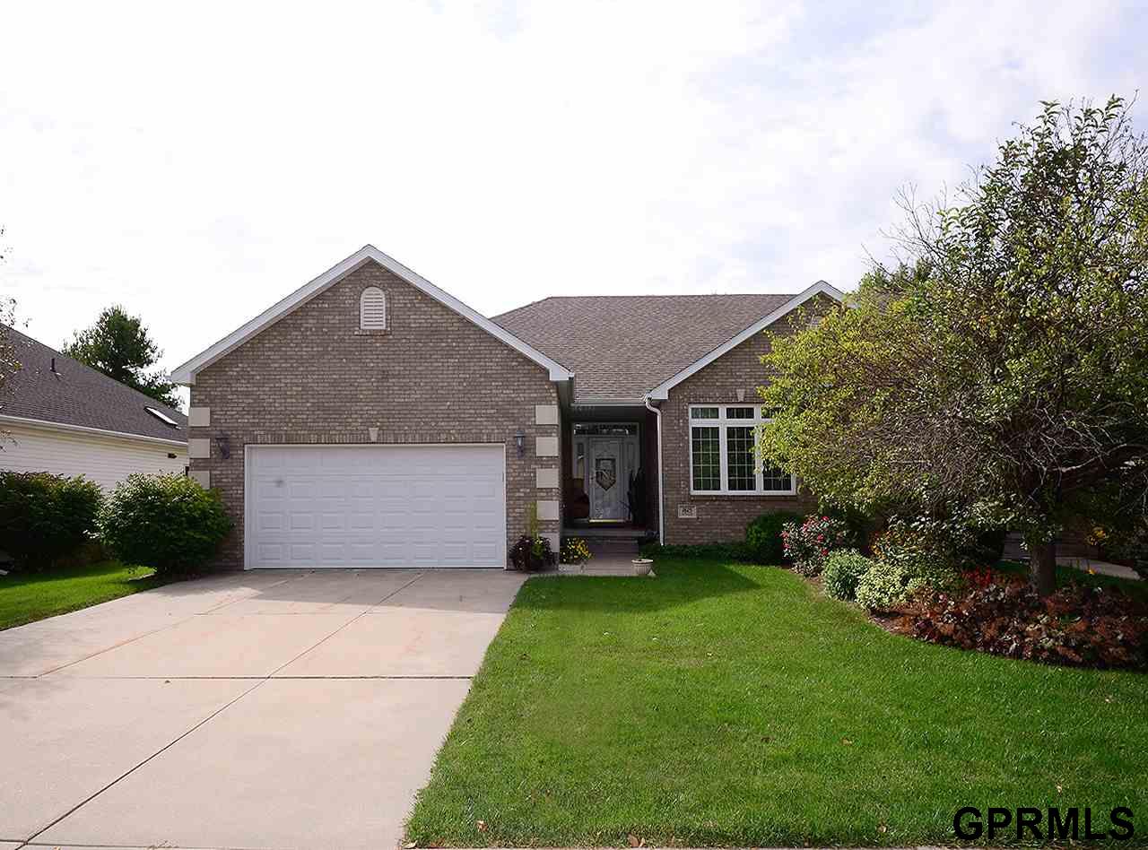 Photo 1 of 36 — 1615 Old Farm Road, Lincoln, NE 68512