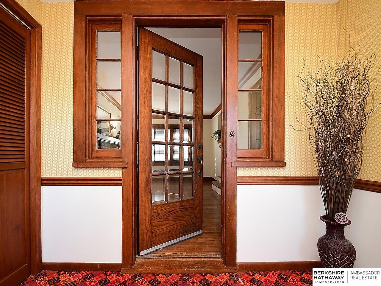 Omaha, Nebraska 68106, United States, 4 Bedrooms Bedrooms, ,3 BathroomsBathrooms,Residential,Active,13375