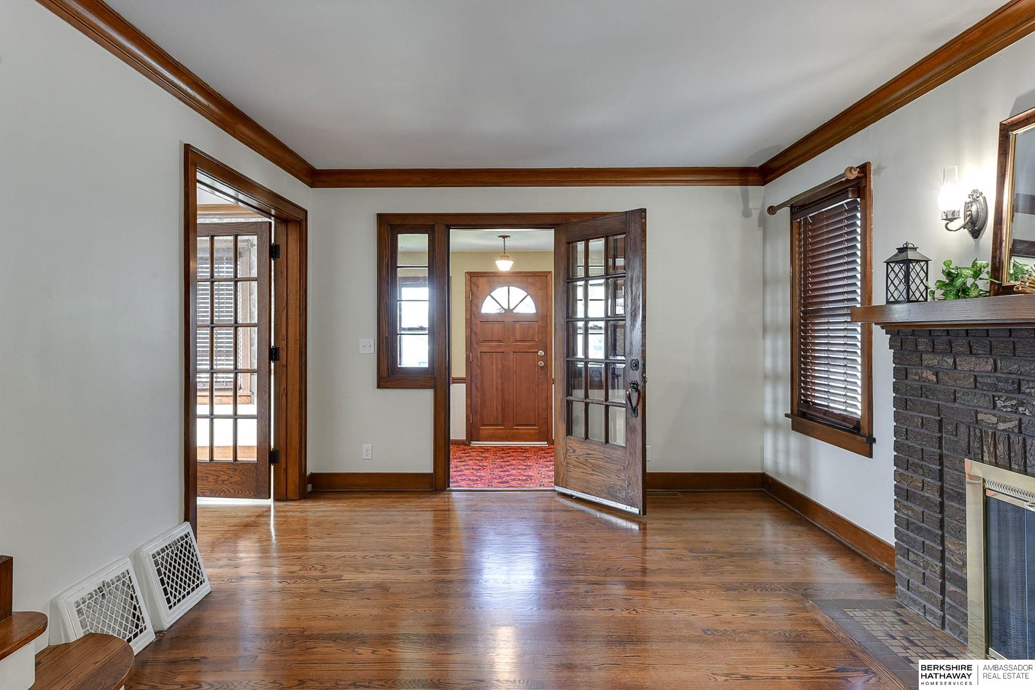 Omaha, Nebraska 68106, United States, 4 Bedrooms Bedrooms, ,3 BathroomsBathrooms,Residential,Active,13375