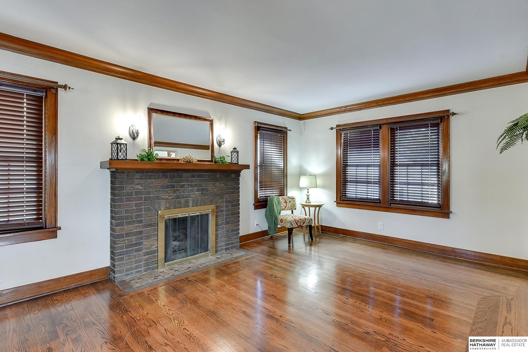 Omaha, Nebraska 68106, United States, 4 Bedrooms Bedrooms, ,3 BathroomsBathrooms,Residential,Active,13375