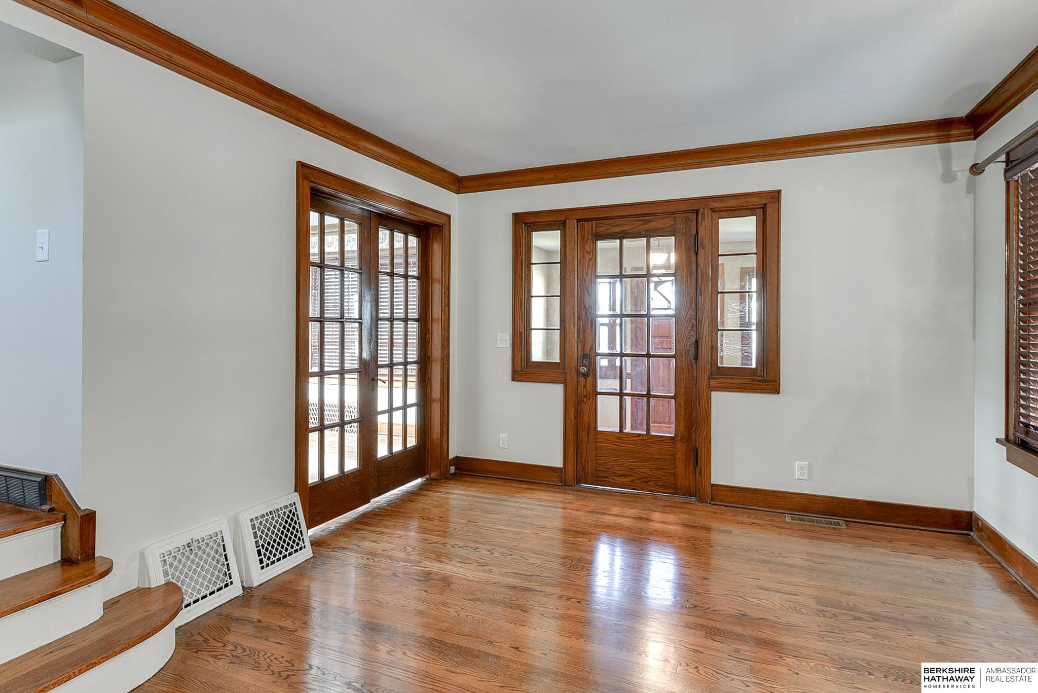 Omaha, Nebraska 68106, United States, 4 Bedrooms Bedrooms, ,3 BathroomsBathrooms,Residential,Active,13375