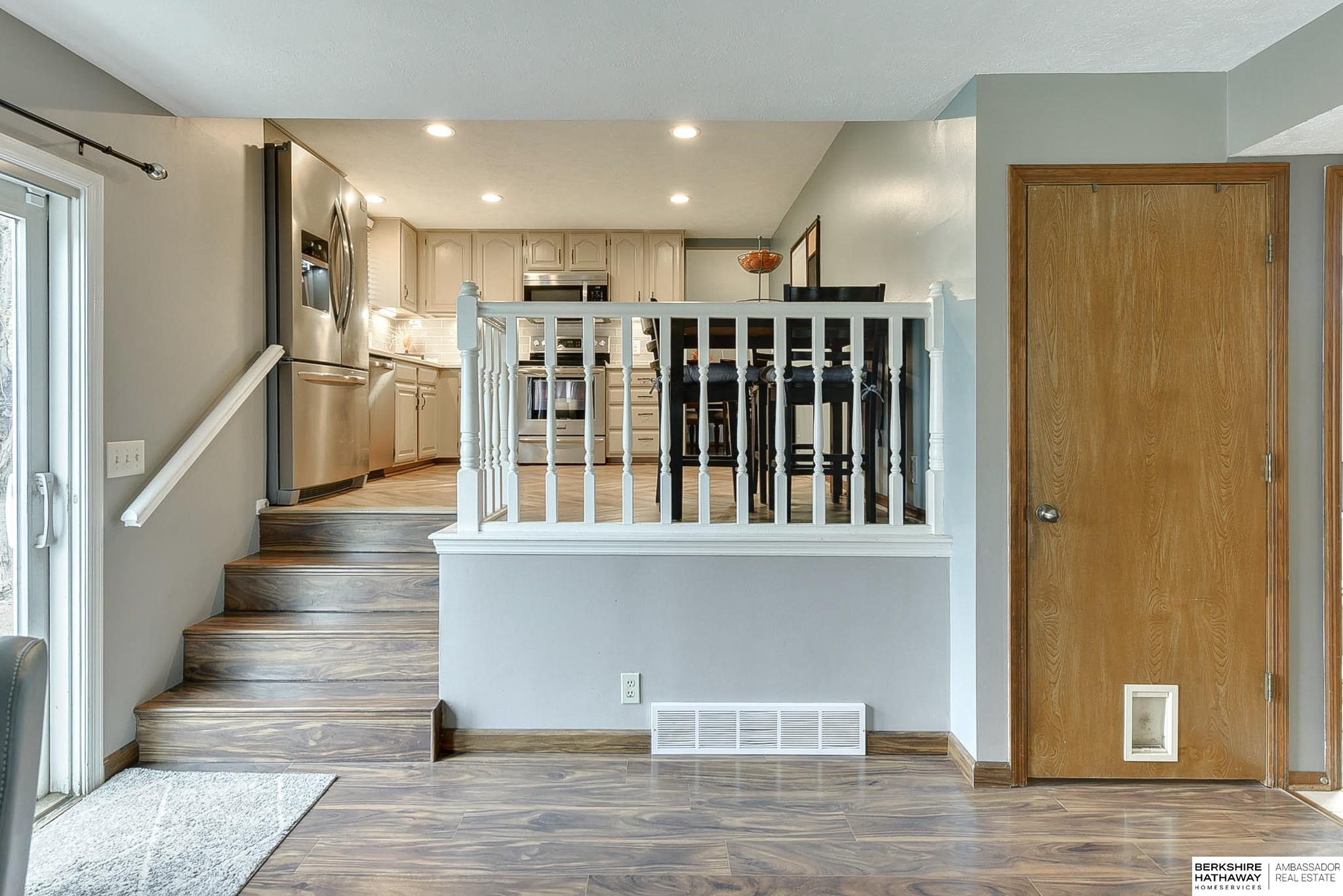 Omaha, Nebraska 68137, United States, 4 Bedrooms Bedrooms, ,2 BathroomsBathrooms,Residential,Pending,114113