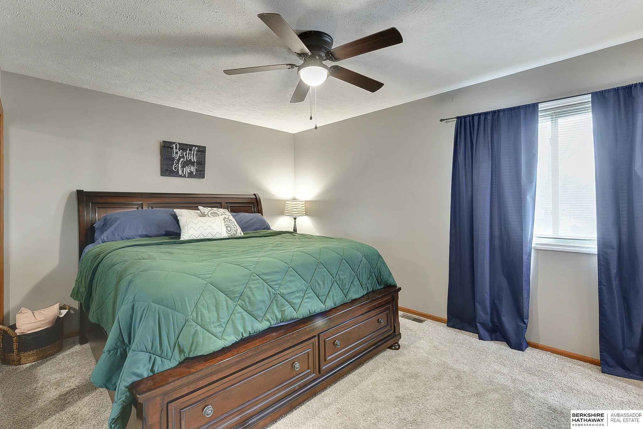 Omaha, Nebraska 68137, United States, 4 Bedrooms Bedrooms, ,2 BathroomsBathrooms,Residential,Pending,114113