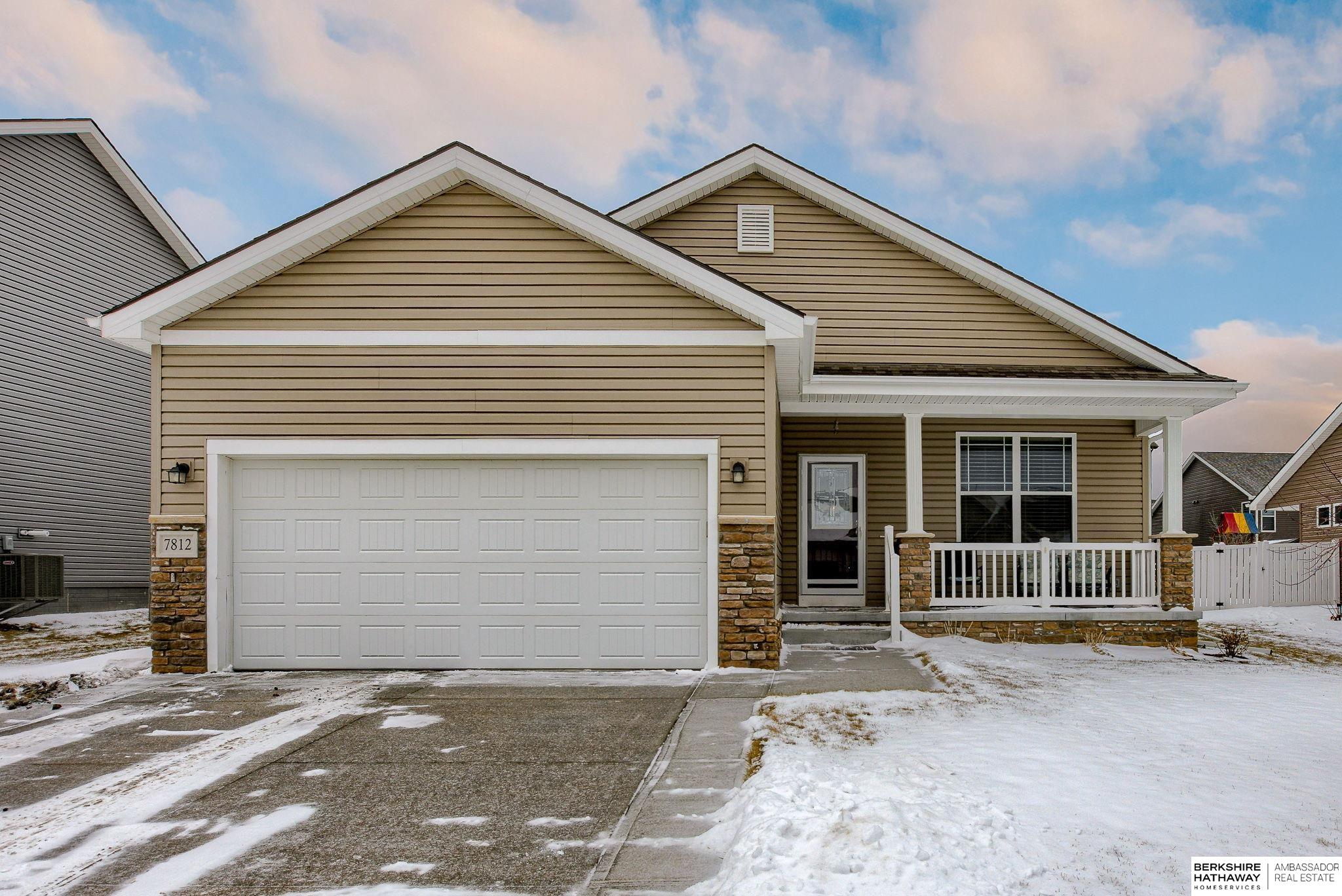 Omaha, Nebraska 68136, United States, 2 Bedrooms Bedrooms, ,2 BathroomsBathrooms,Residential,Active,3408