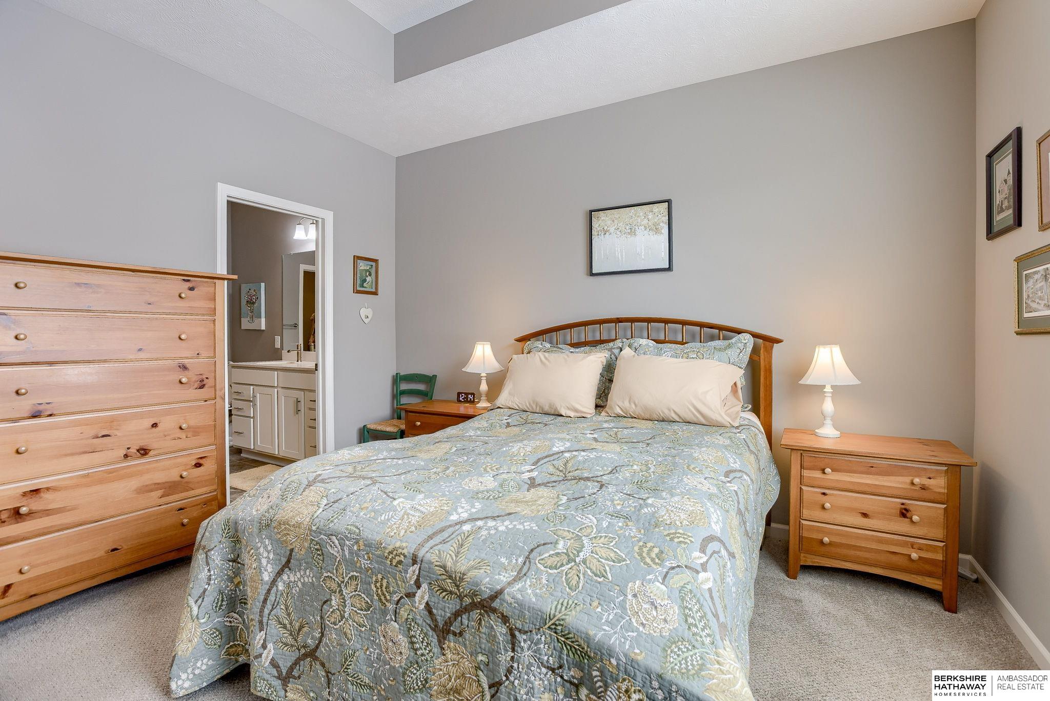 Omaha, Nebraska 68136, United States, 2 Bedrooms Bedrooms, ,2 BathroomsBathrooms,Residential,Active,3408