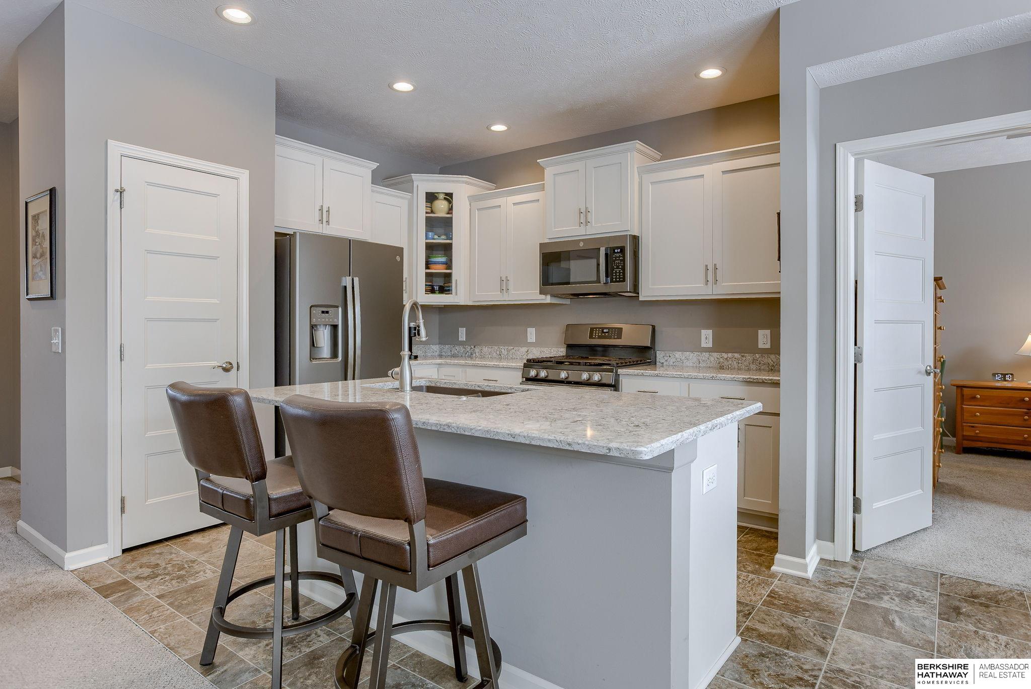 Omaha, Nebraska 68136, United States, 2 Bedrooms Bedrooms, ,2 BathroomsBathrooms,Residential,Active,3408