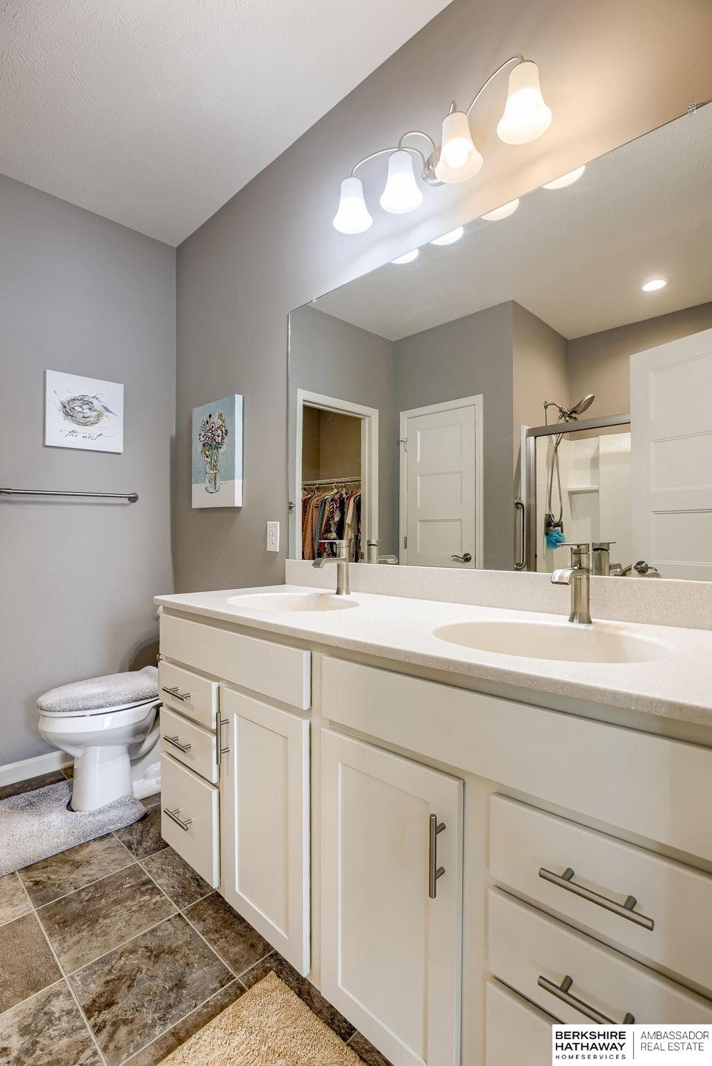 Omaha, Nebraska 68136, United States, 2 Bedrooms Bedrooms, ,2 BathroomsBathrooms,Residential,Active,3408