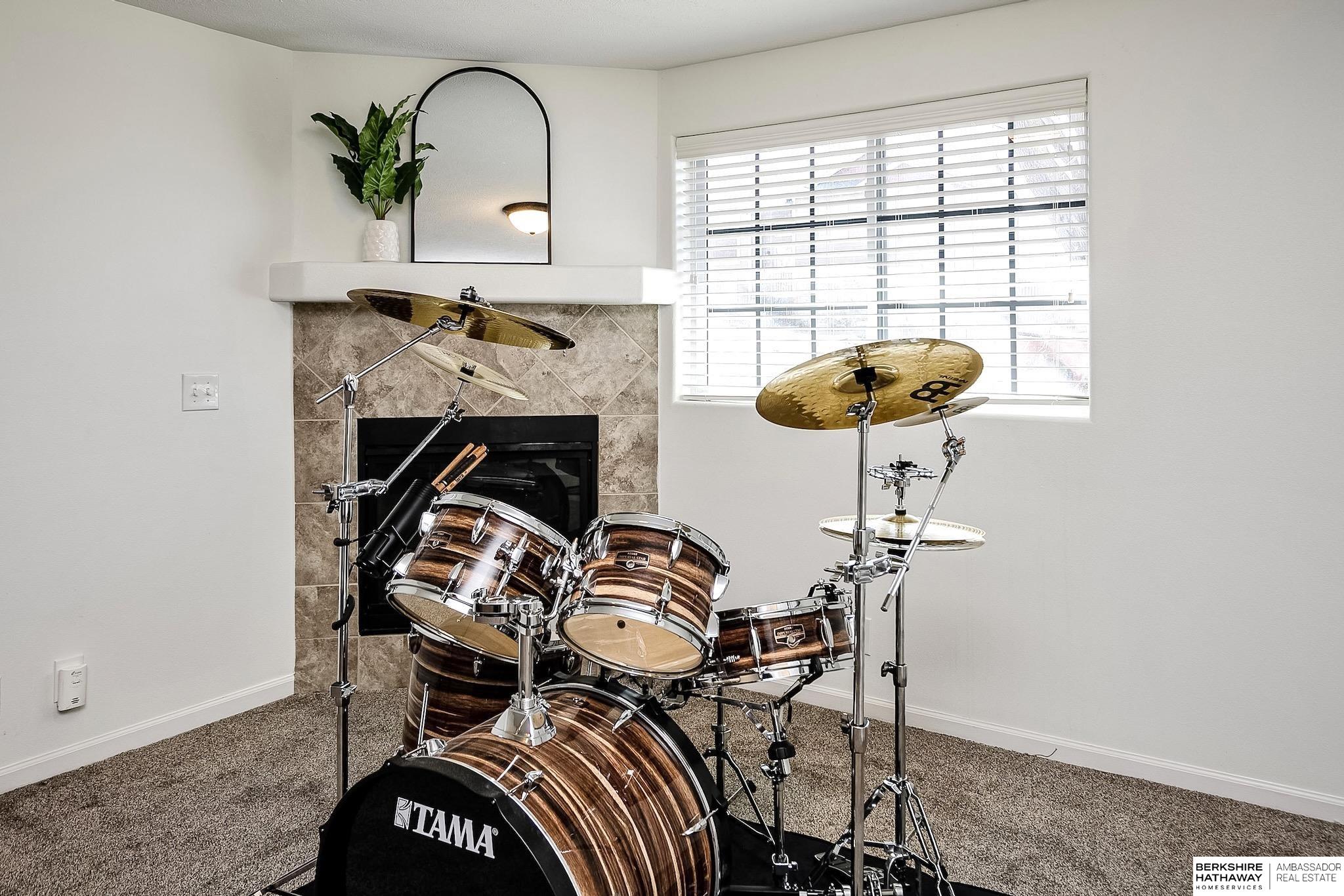 Omaha, Nebraska 68116, United States, 3 Bedrooms Bedrooms, ,2 BathroomsBathrooms,Residential,Active,85412