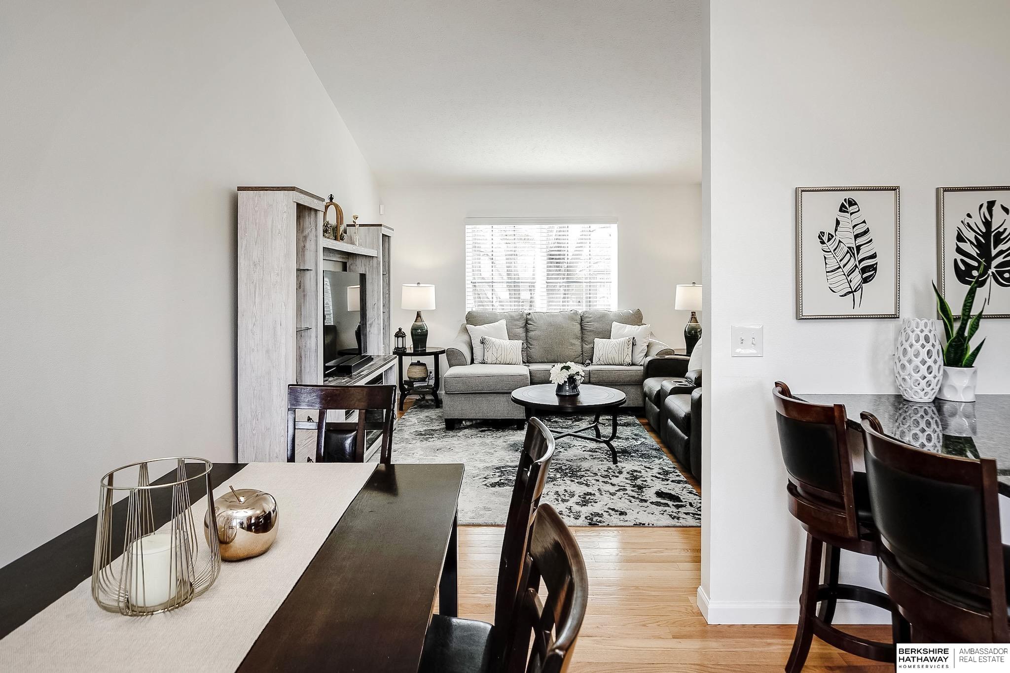 Omaha, Nebraska 68116, United States, 3 Bedrooms Bedrooms, ,2 BathroomsBathrooms,Residential,Active,85412