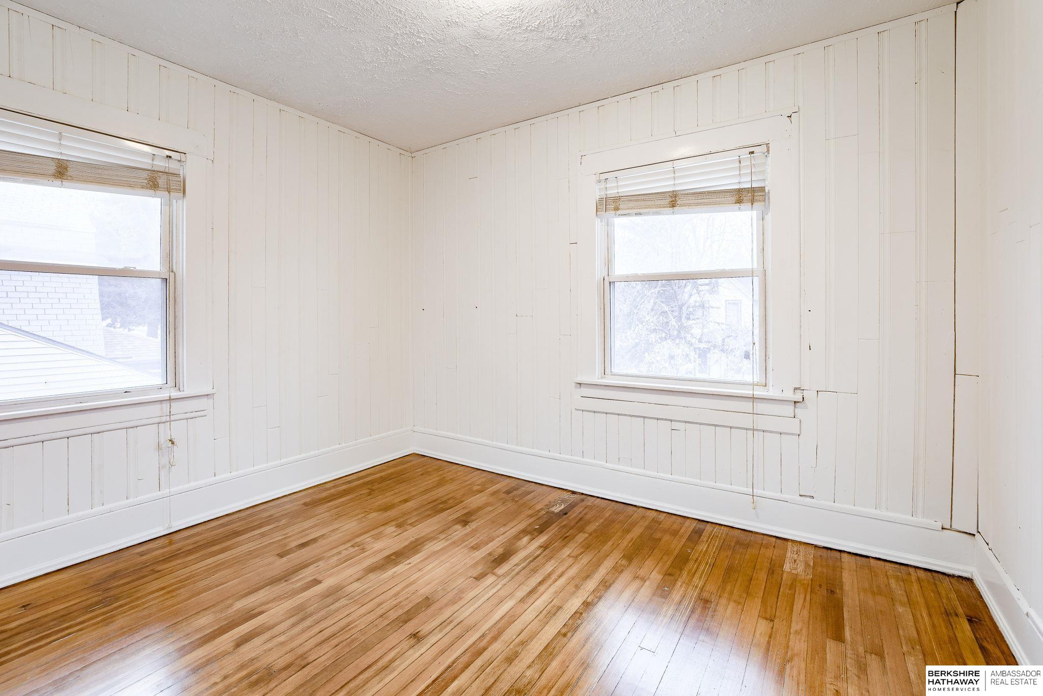 Omaha, Nebraska 68105, United States, 3 Bedrooms Bedrooms, ,1 BathroomBathrooms,Residential,Pending,20141