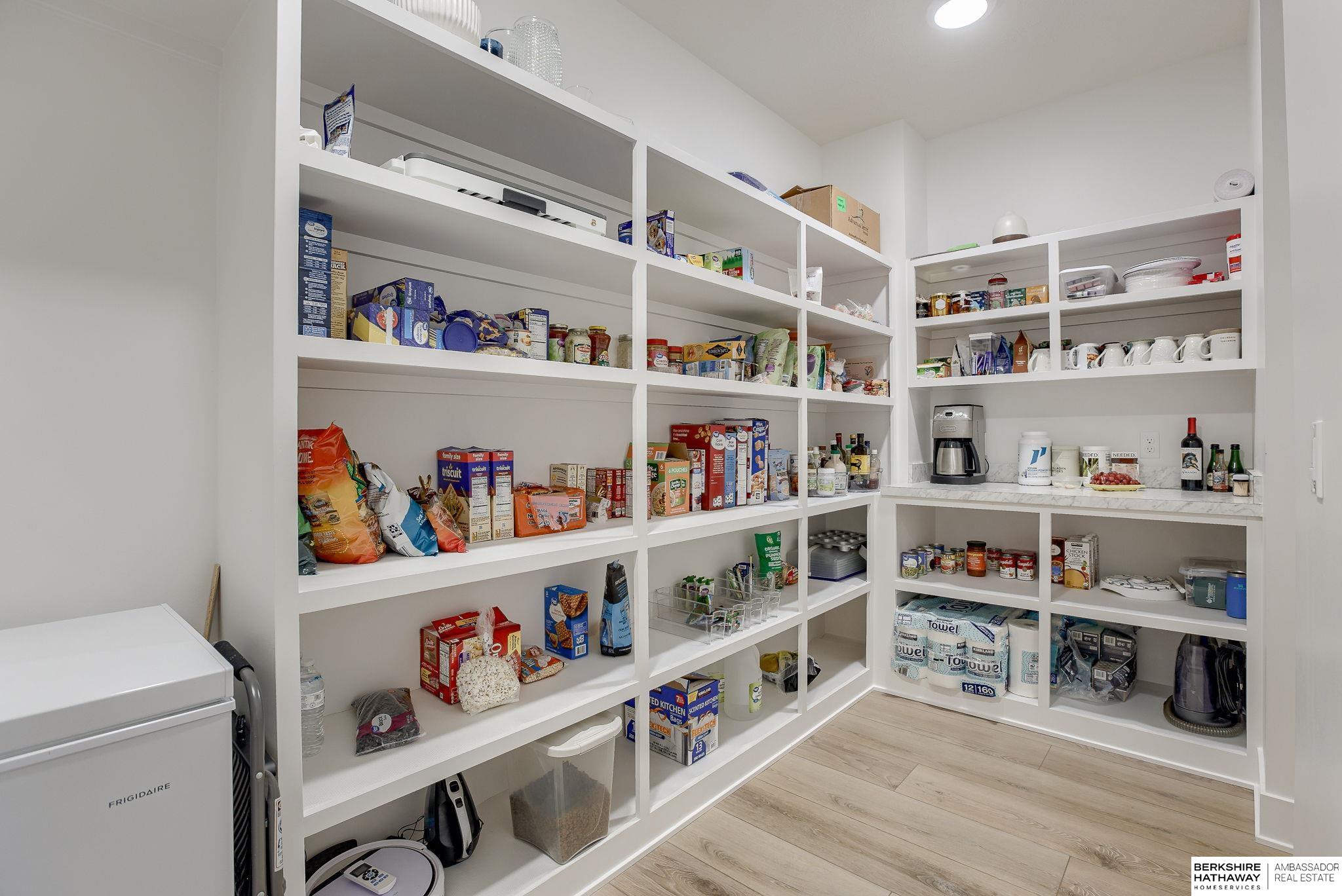 Elkhorn, Nebraska 68022, United States, 5 Bedrooms Bedrooms, ,5 BathroomsBathrooms,Residential,Active,8360