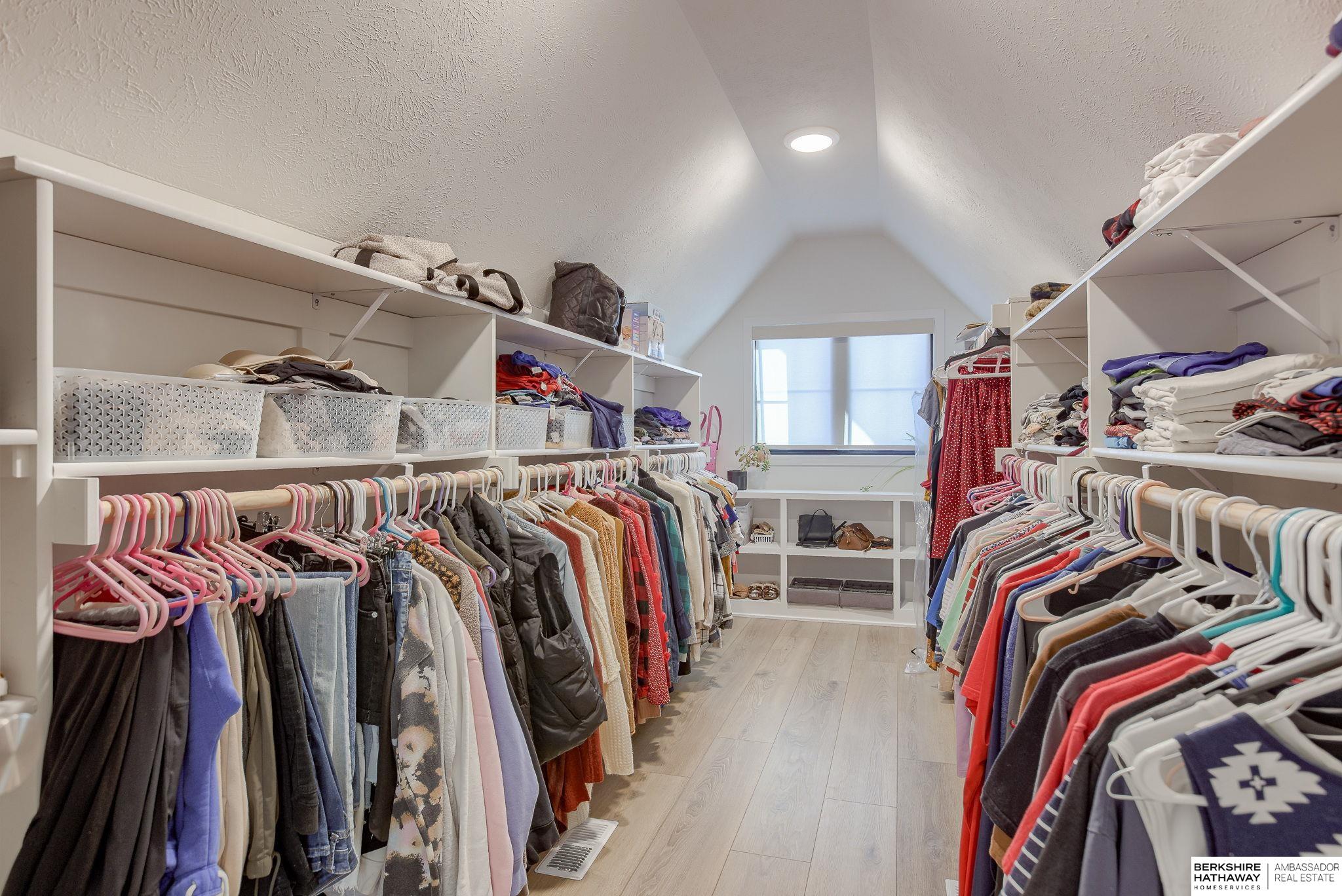 Elkhorn, Nebraska 68022, United States, 5 Bedrooms Bedrooms, ,5 BathroomsBathrooms,Residential,Active,8360