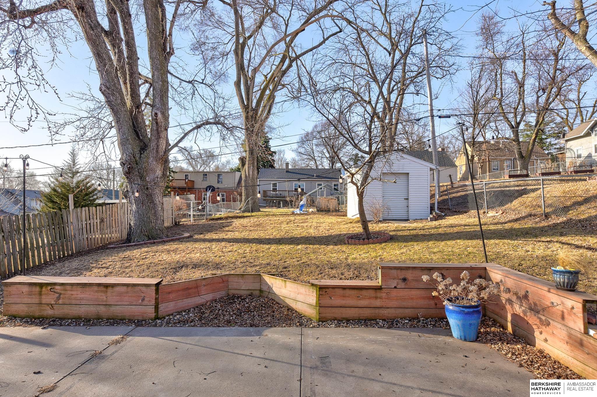 Omaha, Nebraska 68104, United States, 2 Bedrooms Bedrooms, ,1 BathroomBathrooms,Residential,Pending,94871