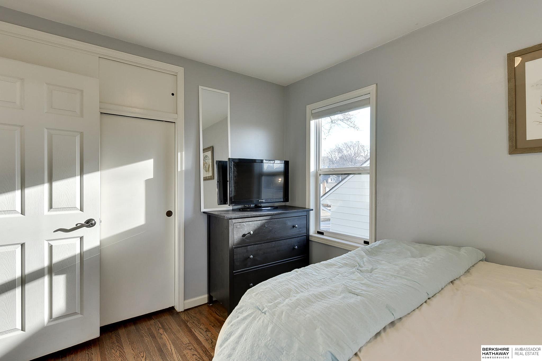 Omaha, Nebraska 68104, United States, 2 Bedrooms Bedrooms, ,1 BathroomBathrooms,Residential,Pending,94871