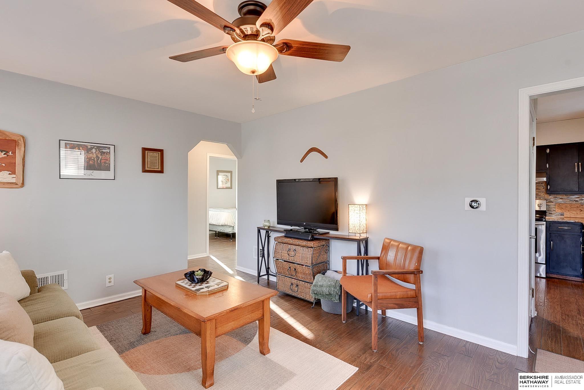 Omaha, Nebraska 68104, United States, 2 Bedrooms Bedrooms, ,1 BathroomBathrooms,Residential,Pending,94871