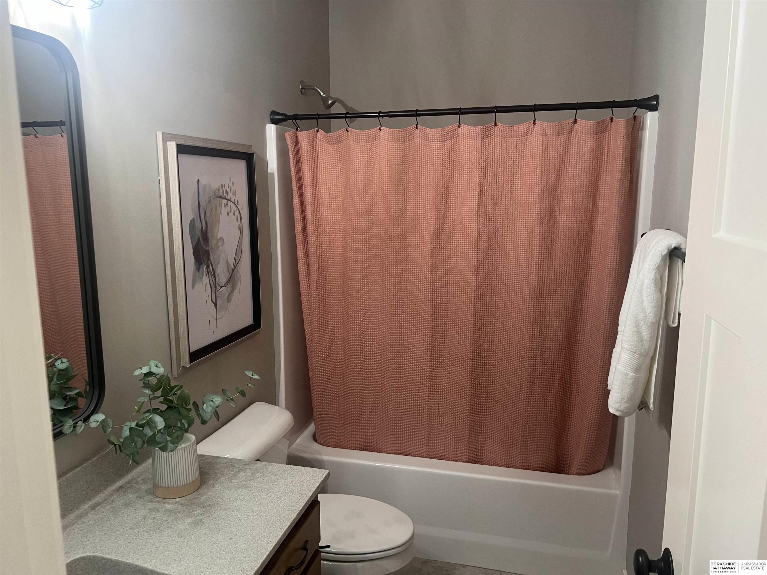 Papillion, Nebraska 68046, United States, 4 Bedrooms Bedrooms, ,3 BathroomsBathrooms,Residential,Active,23342