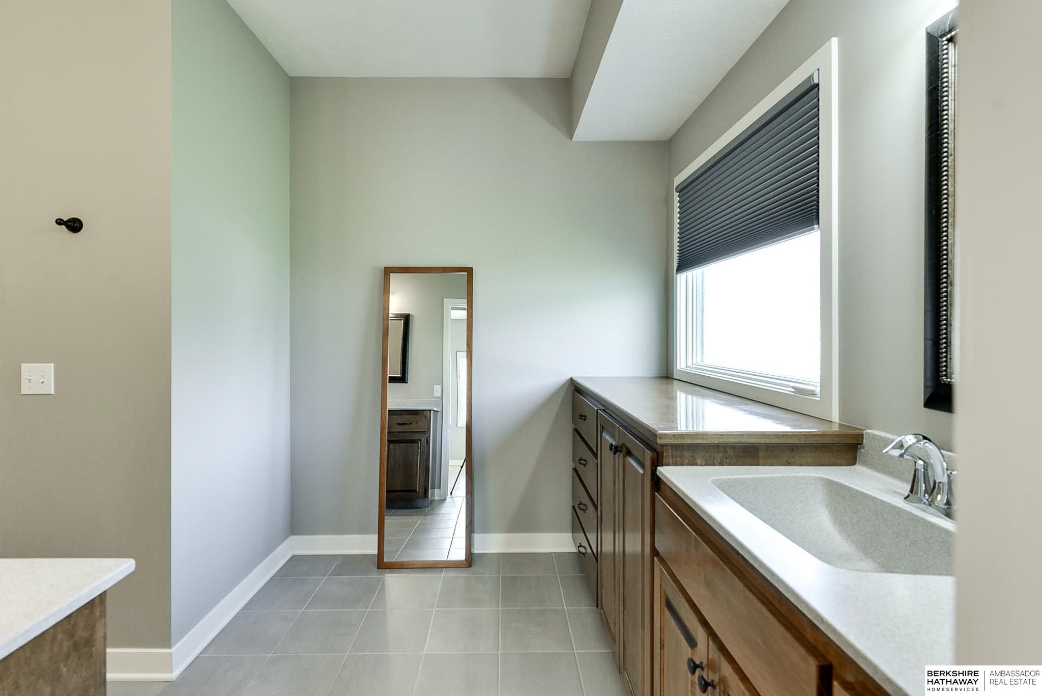 Papillion, Nebraska 68046, United States, 4 Bedrooms Bedrooms, ,3 BathroomsBathrooms,Residential,Active,23342