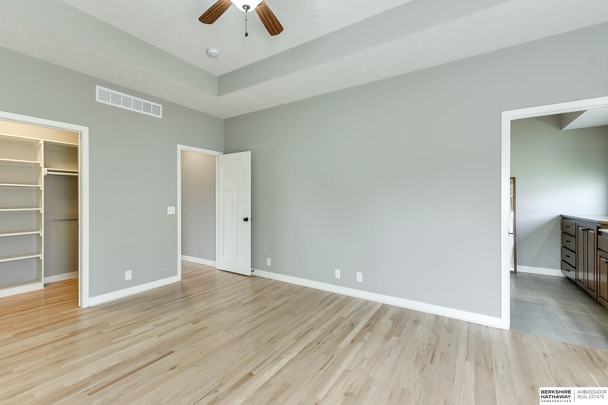 Papillion, Nebraska 68046, United States, 4 Bedrooms Bedrooms, ,3 BathroomsBathrooms,Residential,Active,23342