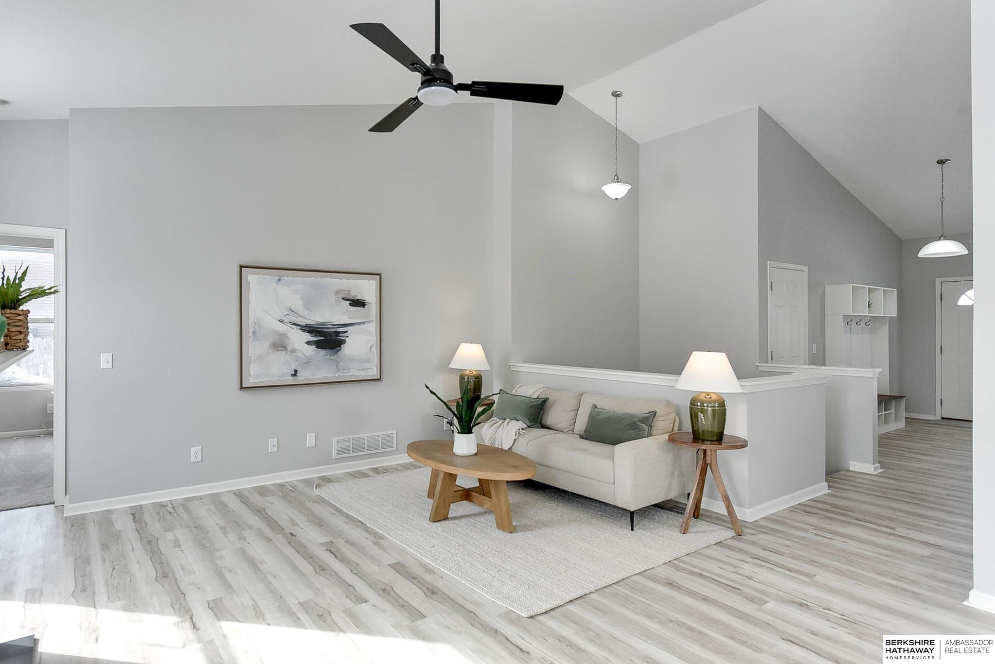 Papillion, Nebraska 68046, United States, 3 Bedrooms Bedrooms, ,2 BathroomsBathrooms,Residential,Pending,84651