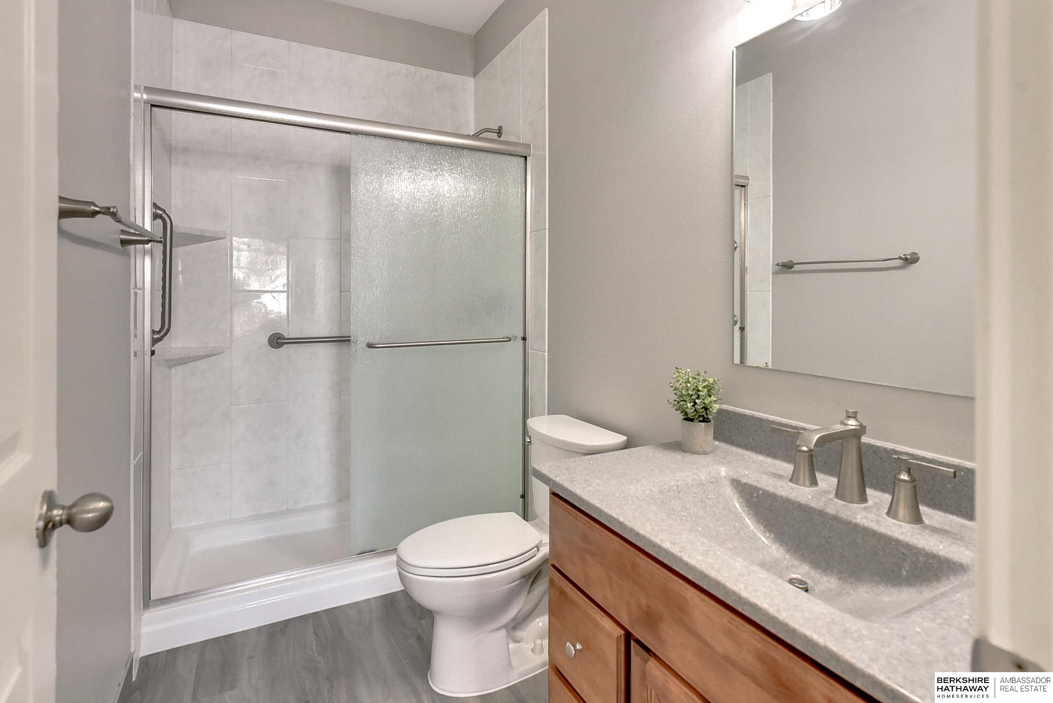 Papillion, Nebraska 68046, United States, 3 Bedrooms Bedrooms, ,2 BathroomsBathrooms,Residential,Pending,84651