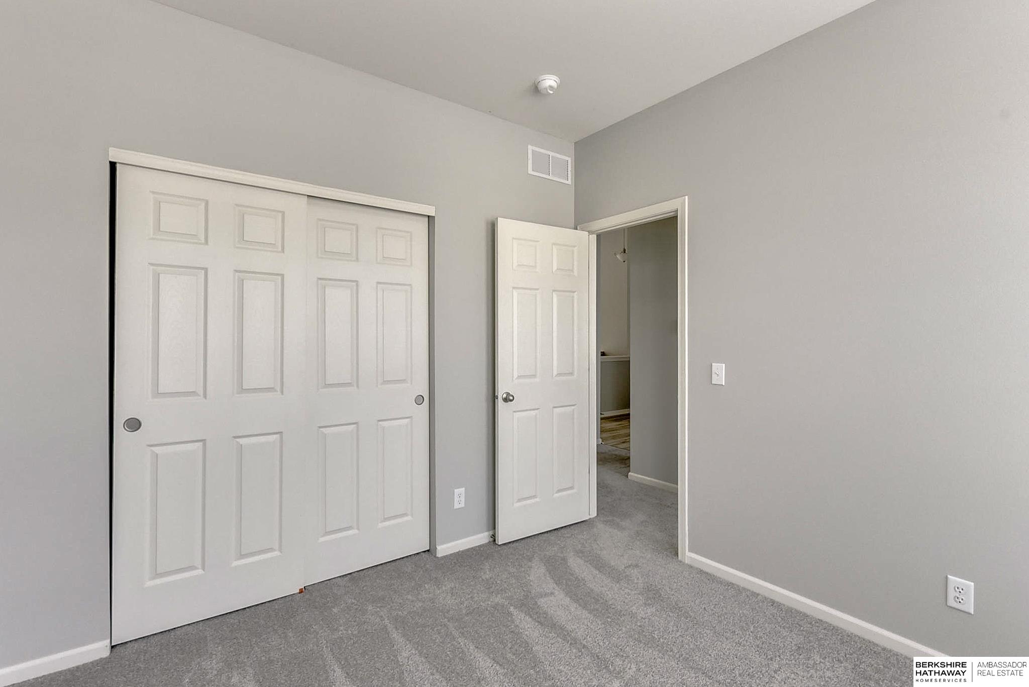 Papillion, Nebraska 68046, United States, 3 Bedrooms Bedrooms, ,2 BathroomsBathrooms,Residential,Pending,84651