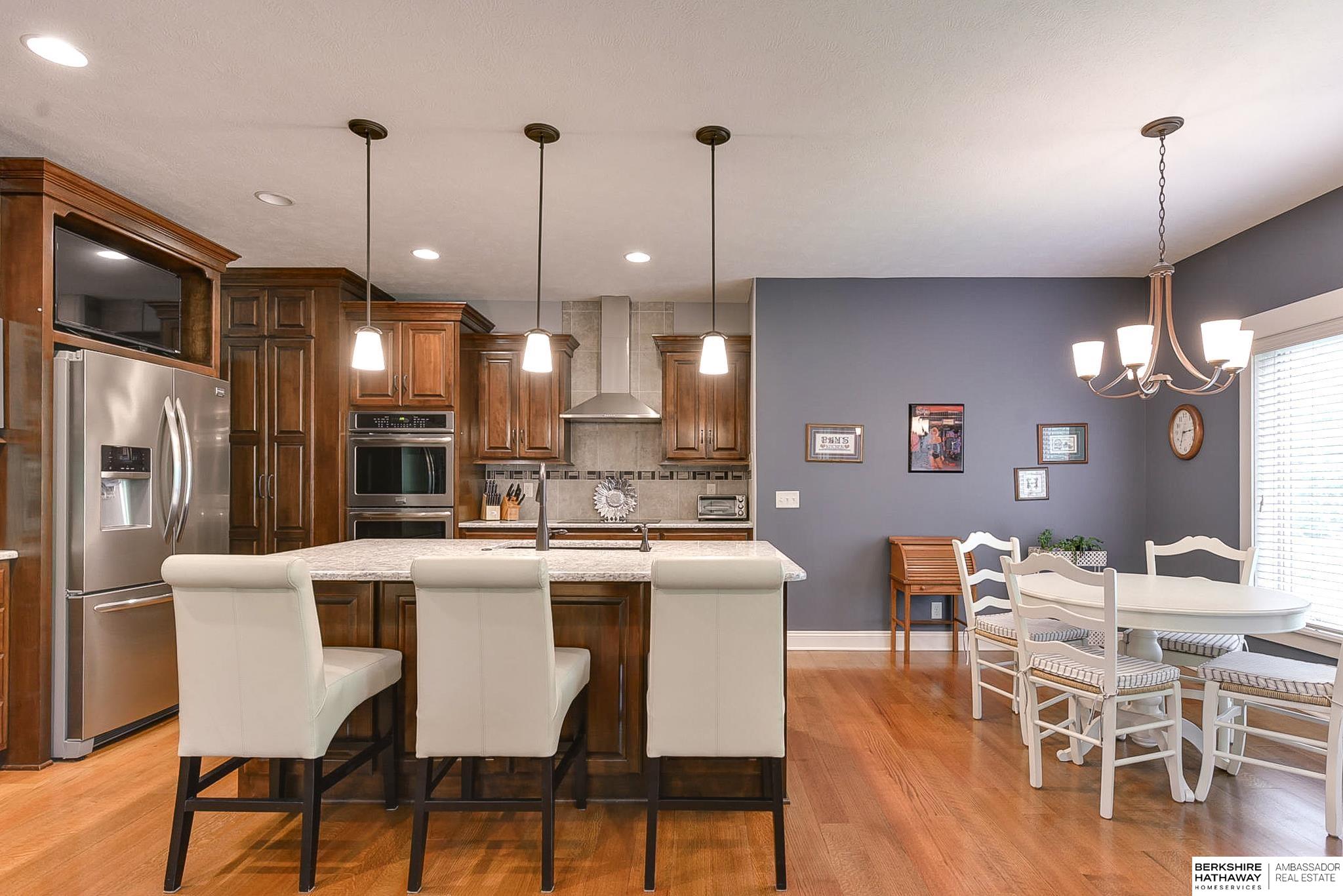 Elkhorn, Nebraska 68022, United States, 4 Bedrooms Bedrooms, ,3 BathroomsBathrooms,Residential,Pending,9315